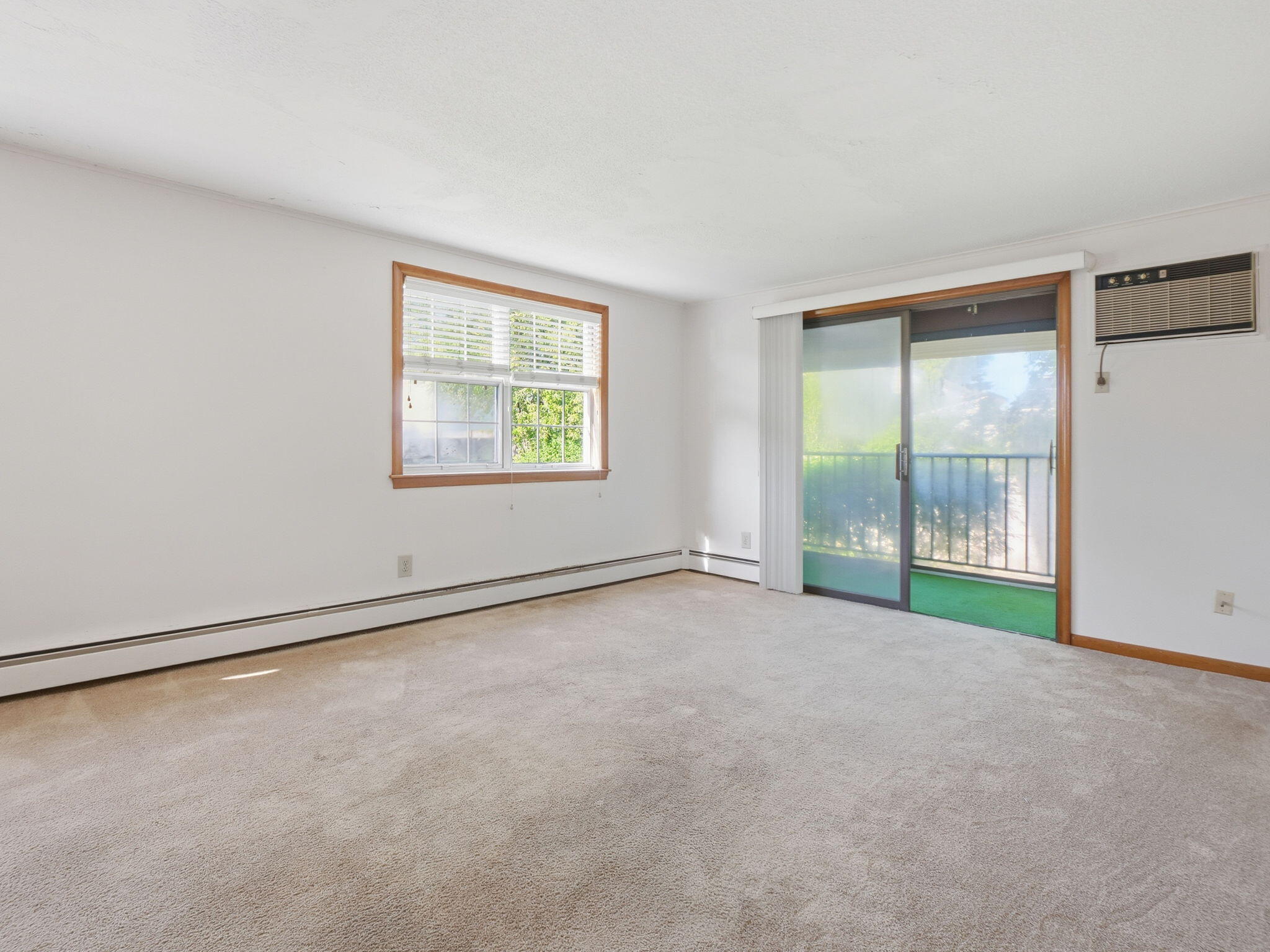 12 Candlewood Lane APT 1 Unit: APT 1-1