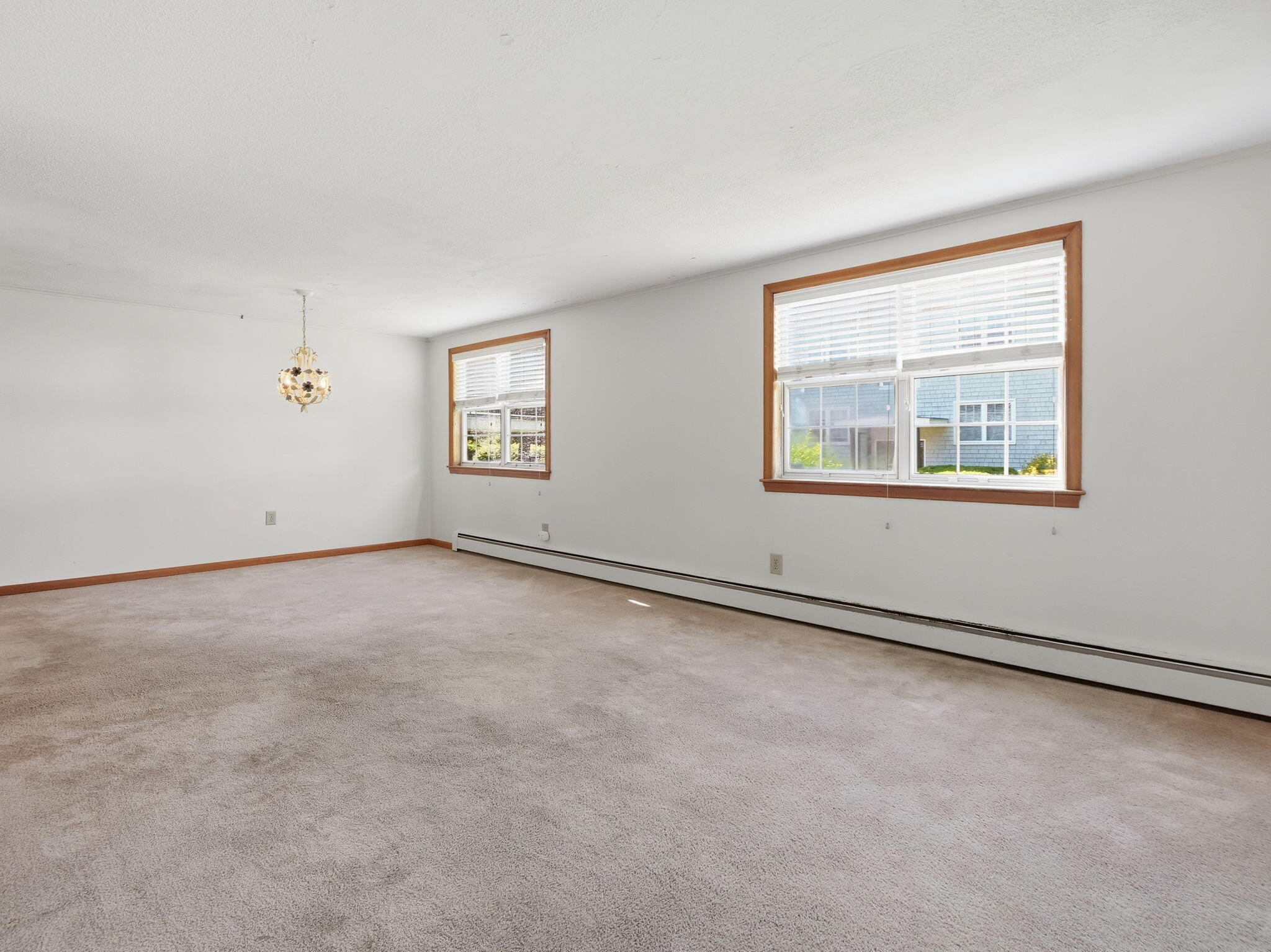 12 Candlewood Lane APT 1 Unit: APT 1-1