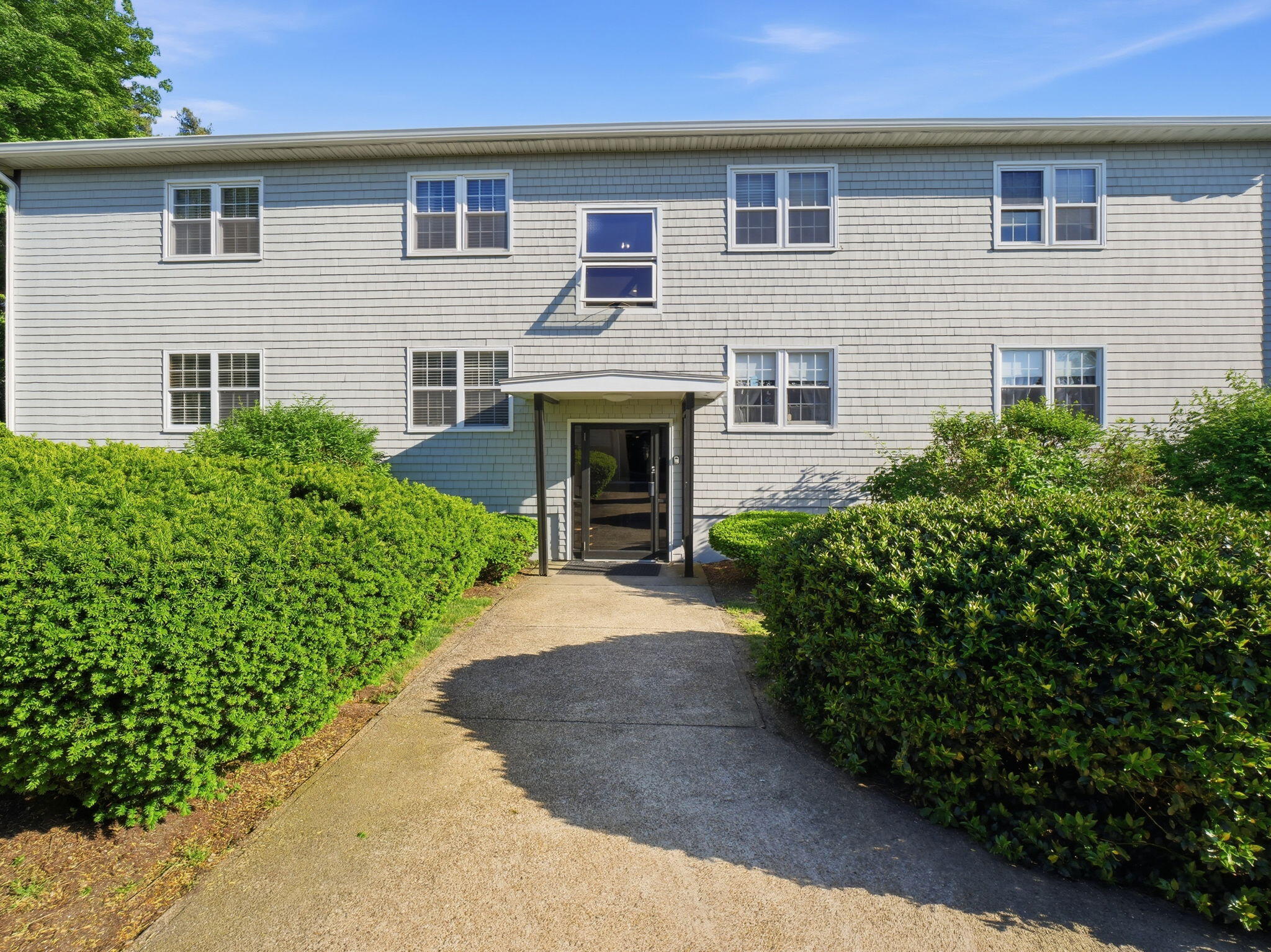 12 Candlewood Lane APT 1 Unit: APT 1-1