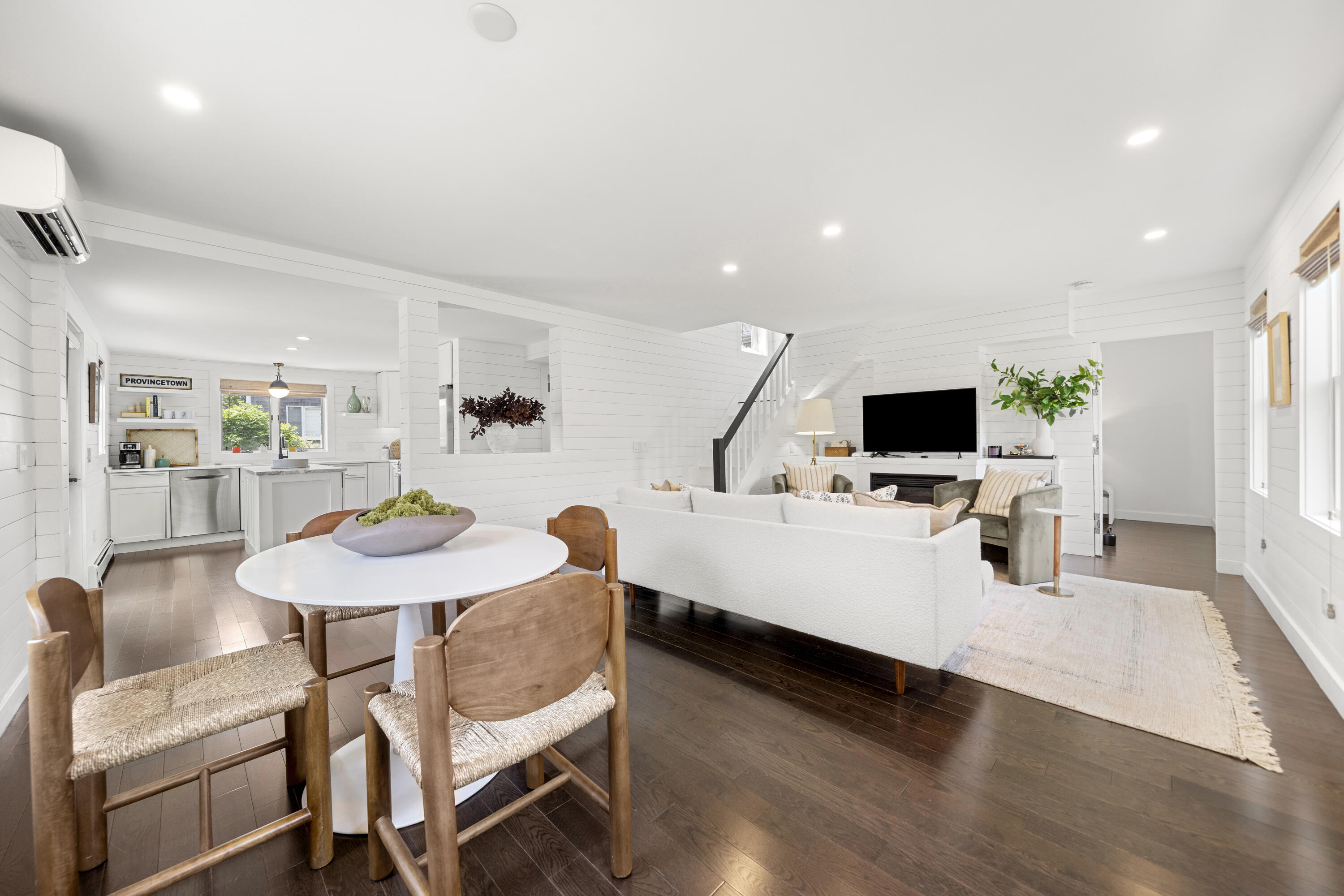 44 Pleasant Street