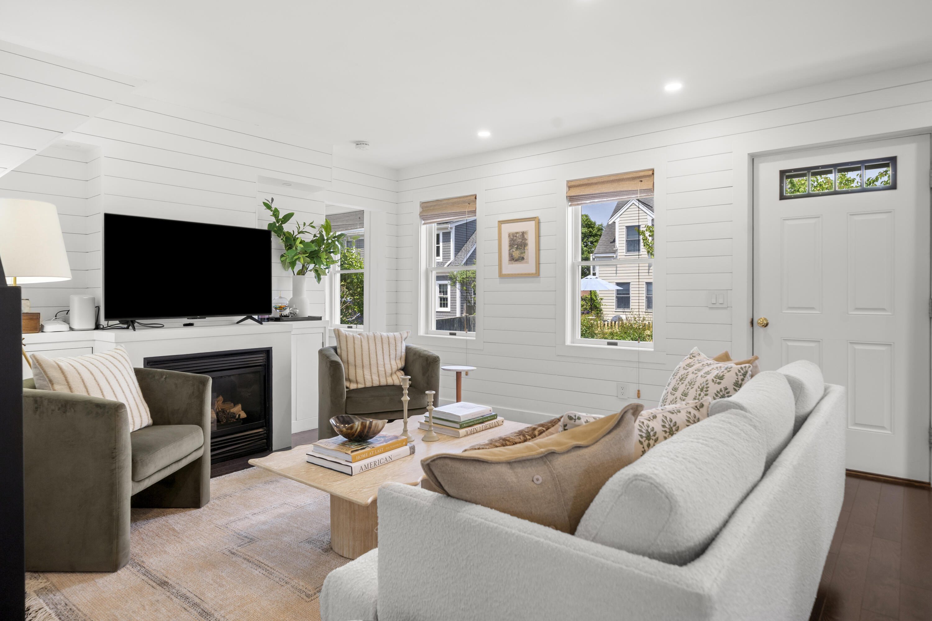 44 Pleasant Street