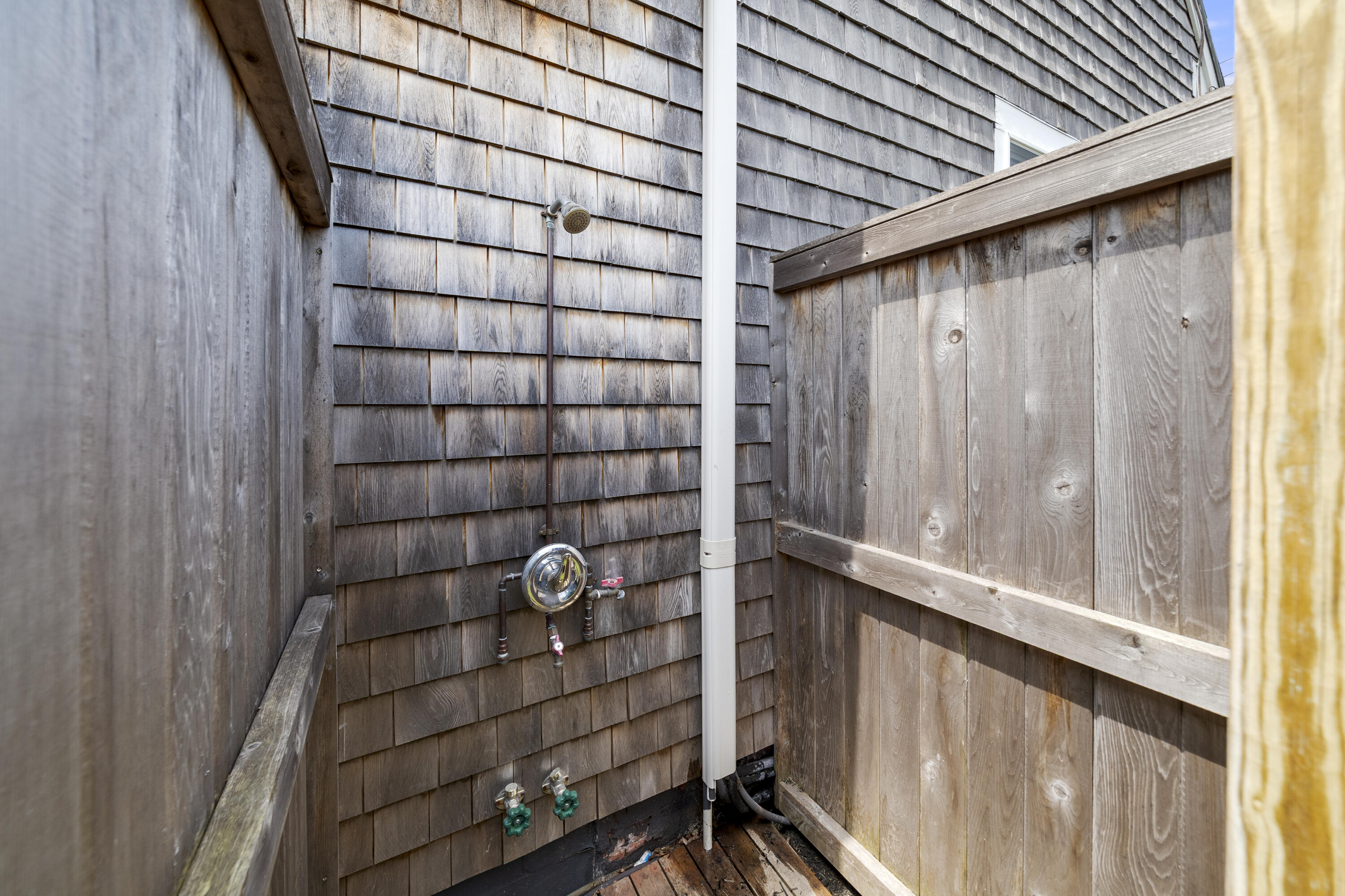44 Pleasant Street