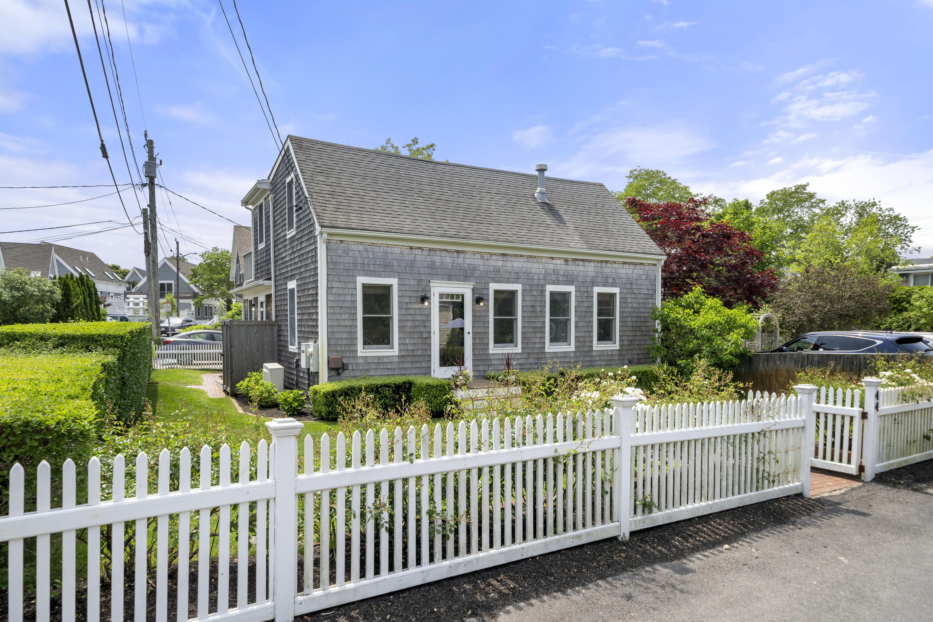 44 Pleasant Street