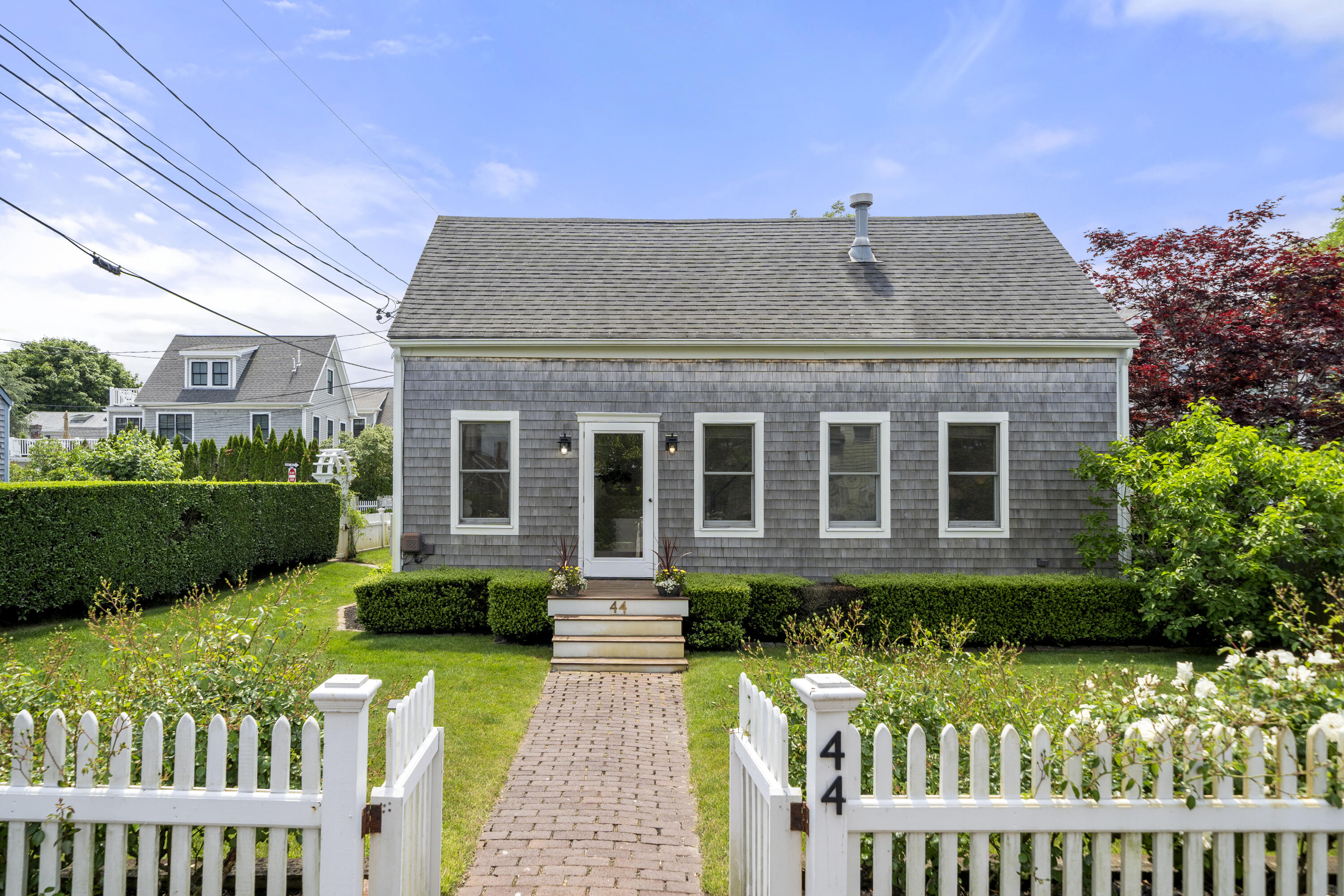 44 Pleasant Street