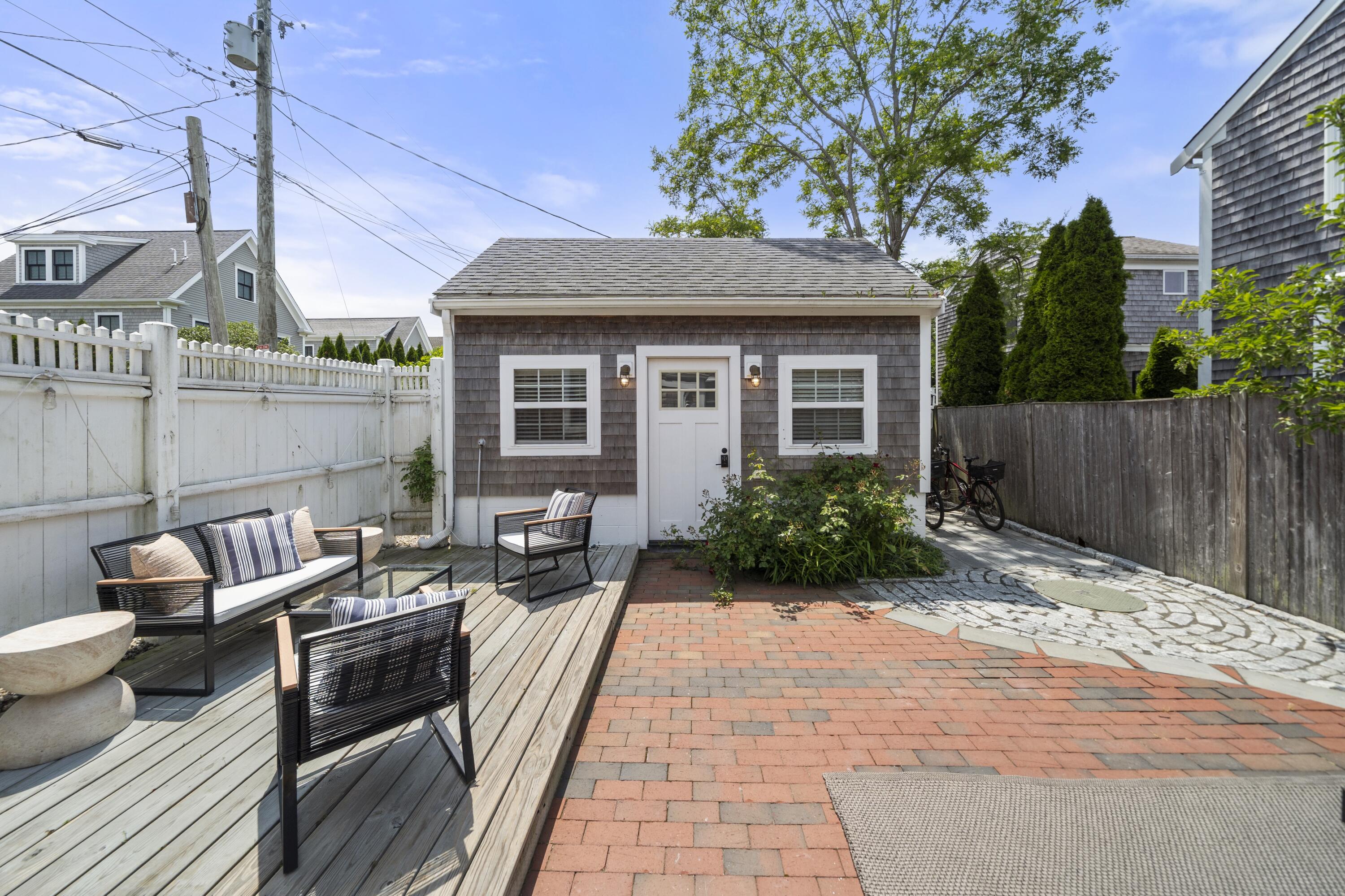 44 Pleasant Street