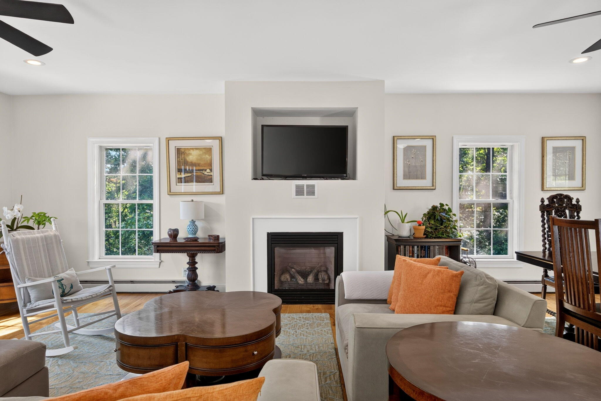 8 Leeward Passage