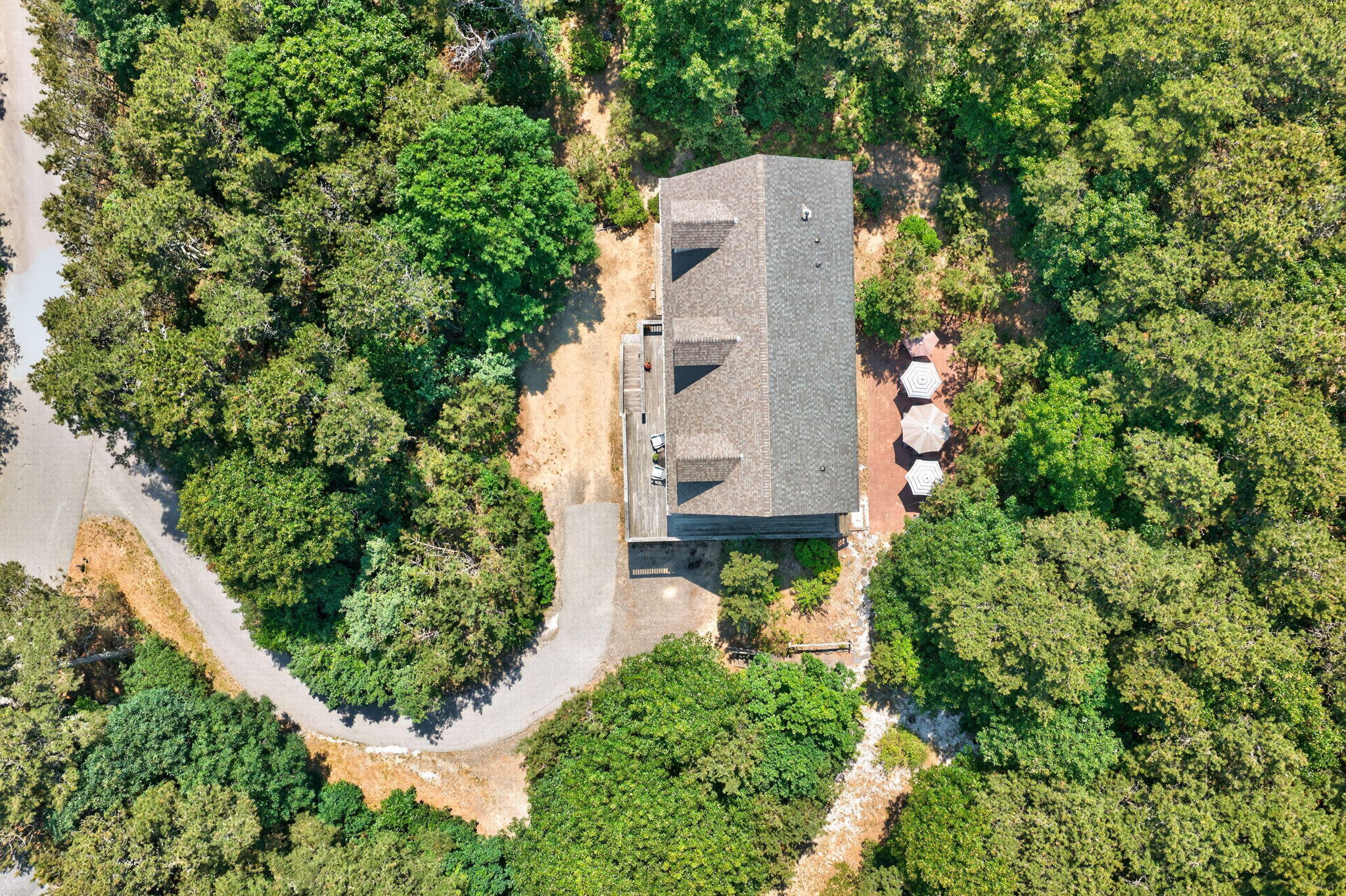 8 Leeward Passage