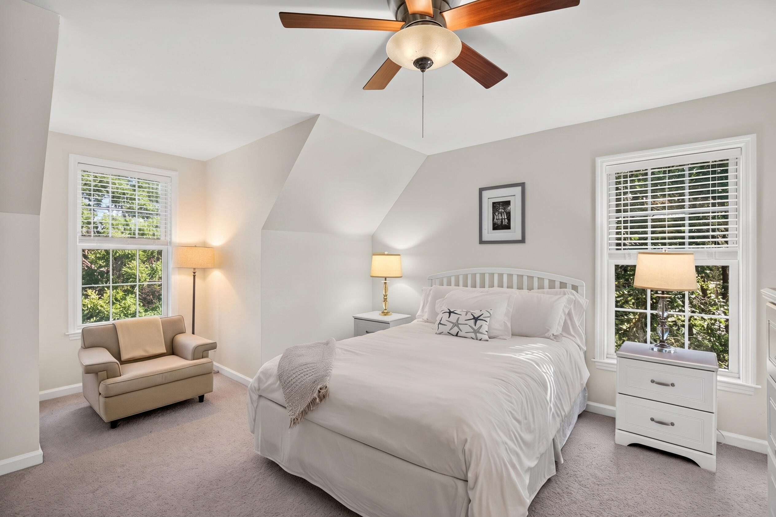 8 Leeward Passage