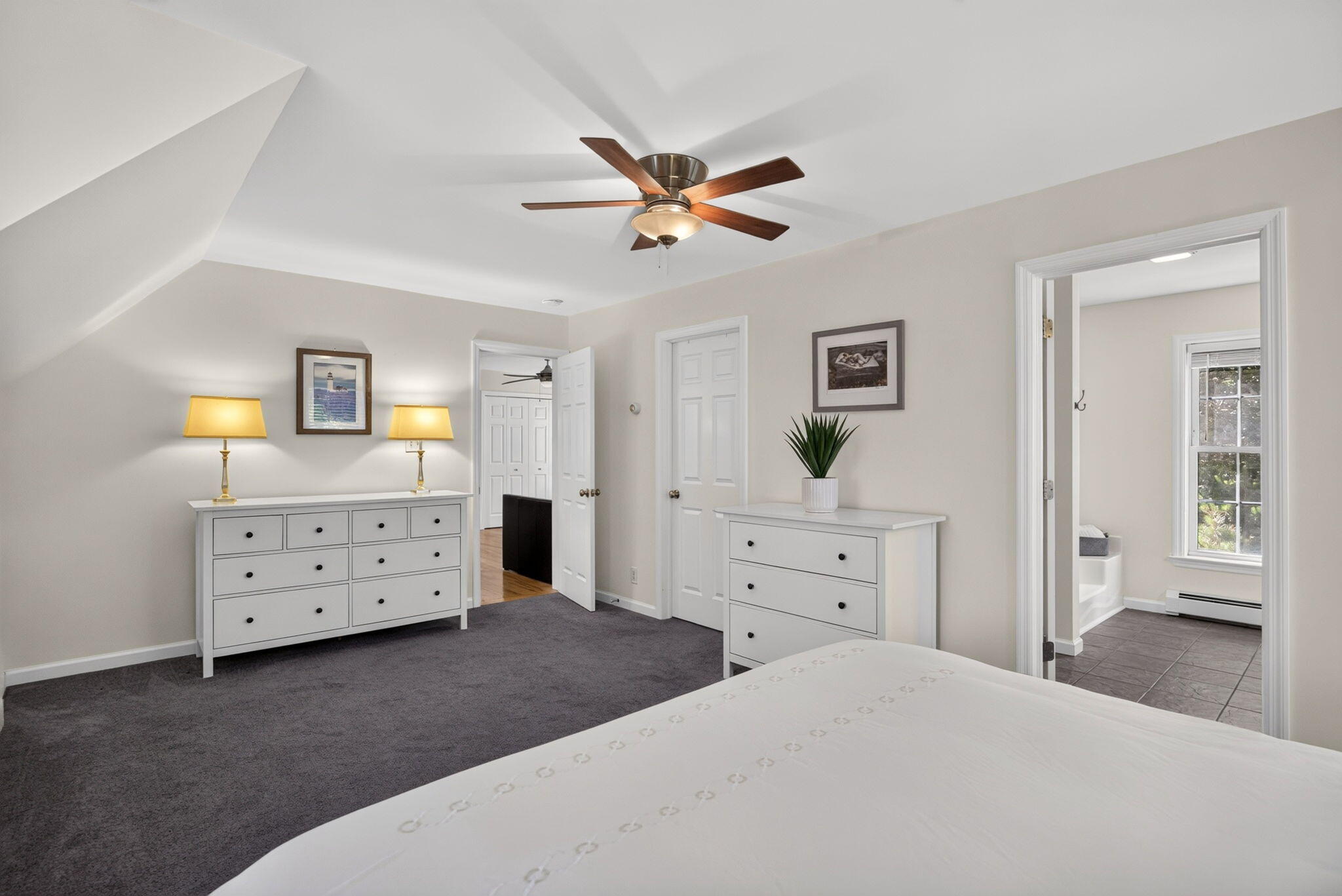 8 Leeward Passage