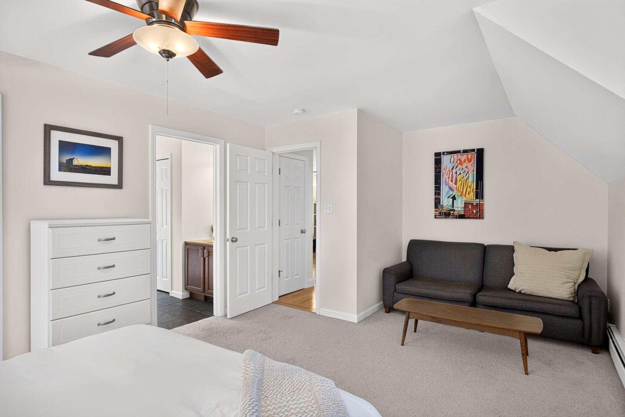 8 Leeward Passage