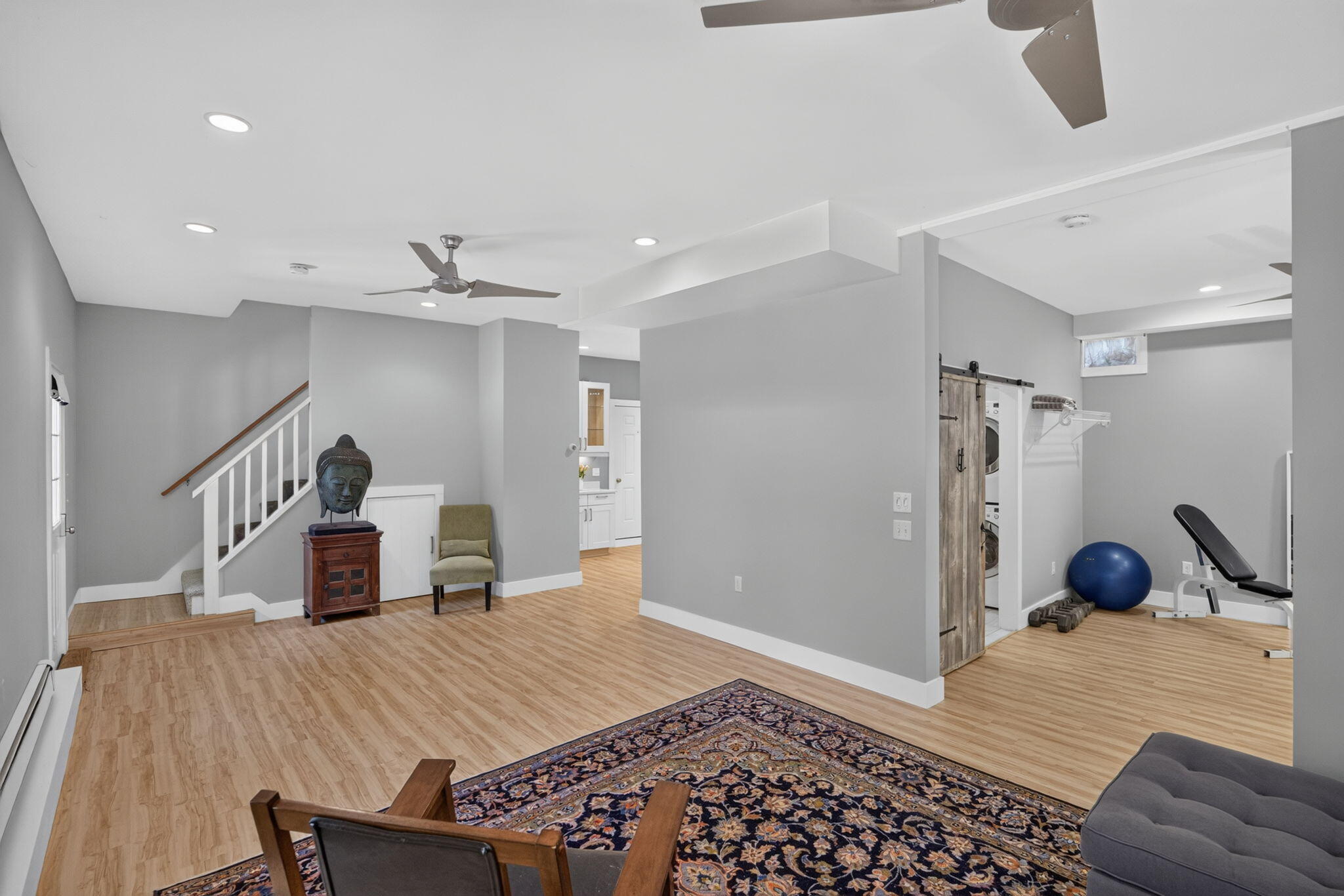 8 Leeward Passage