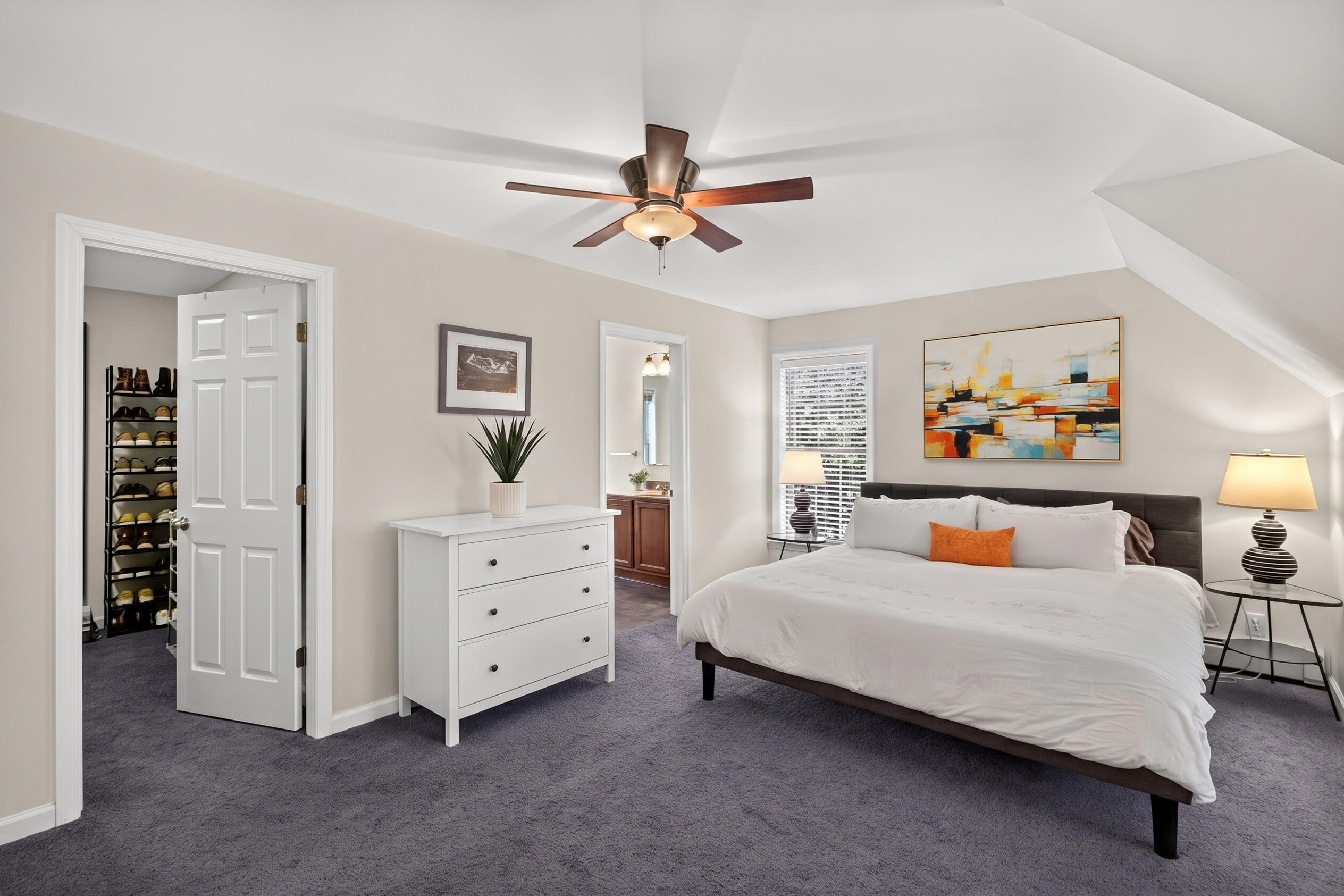 8 Leeward Passage