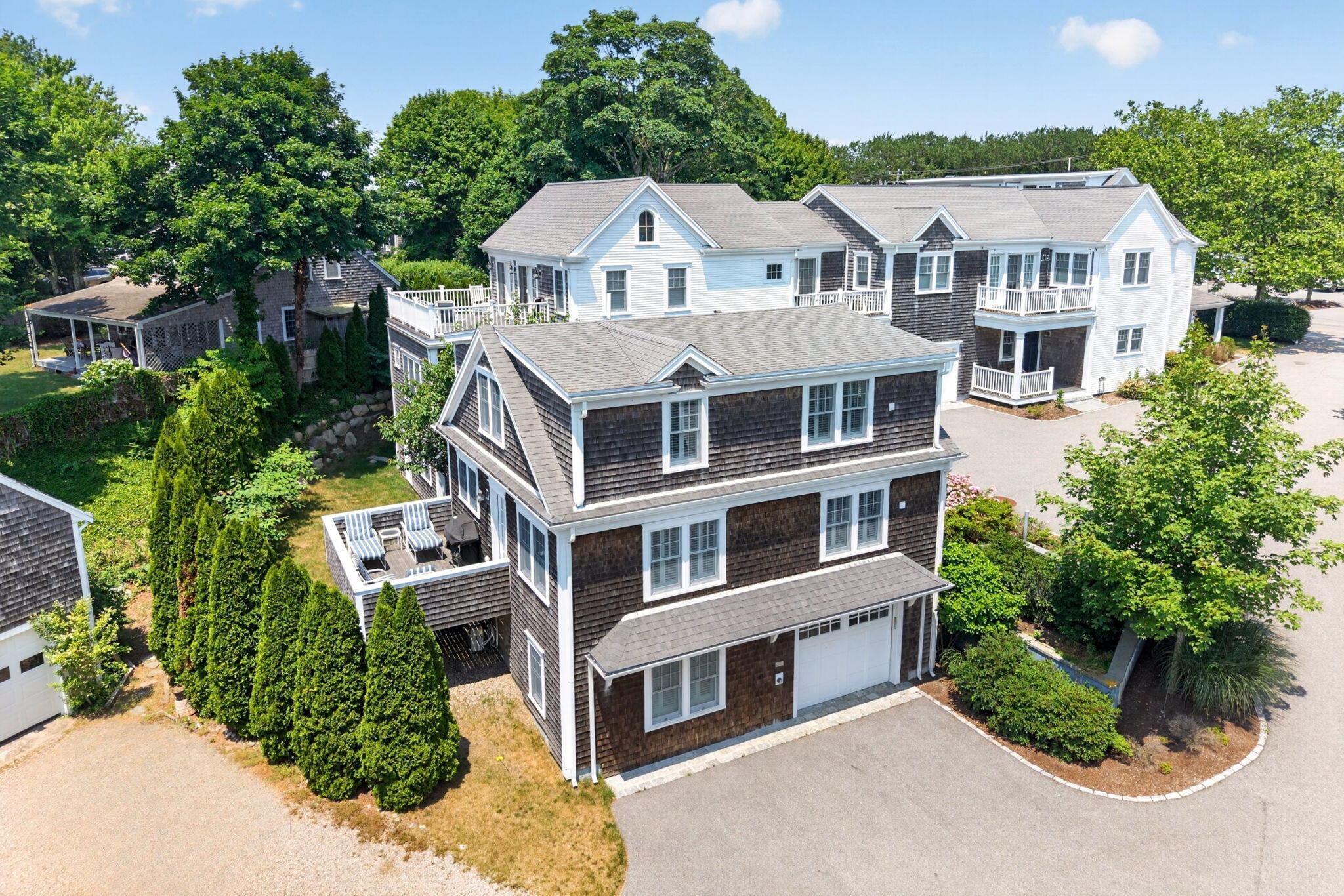 739 Main Street # 1E