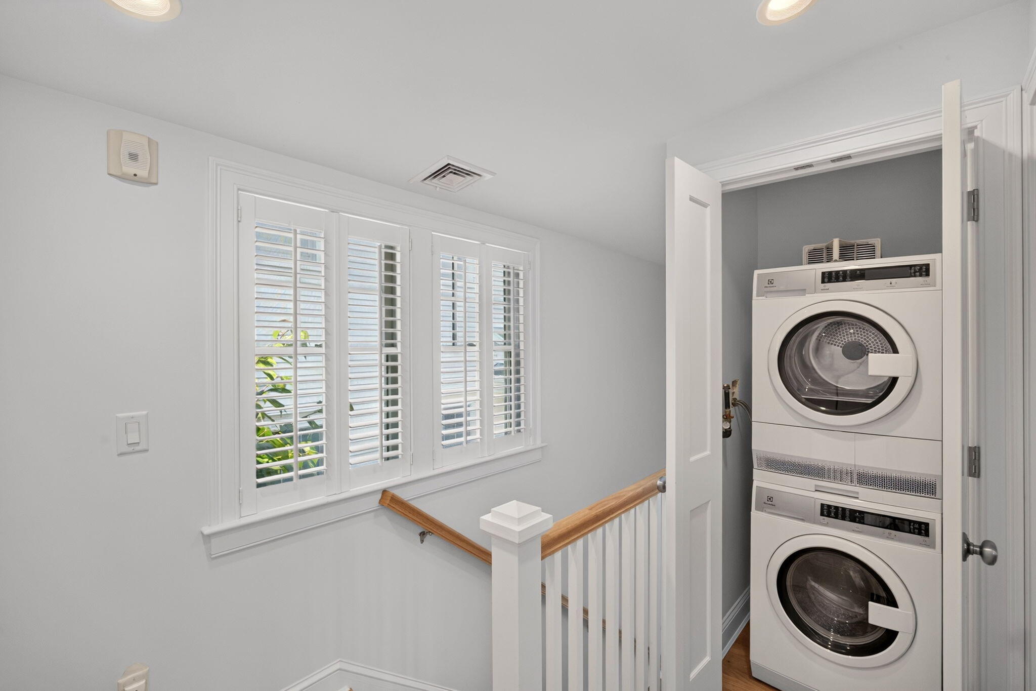 739 Main Street # 1E