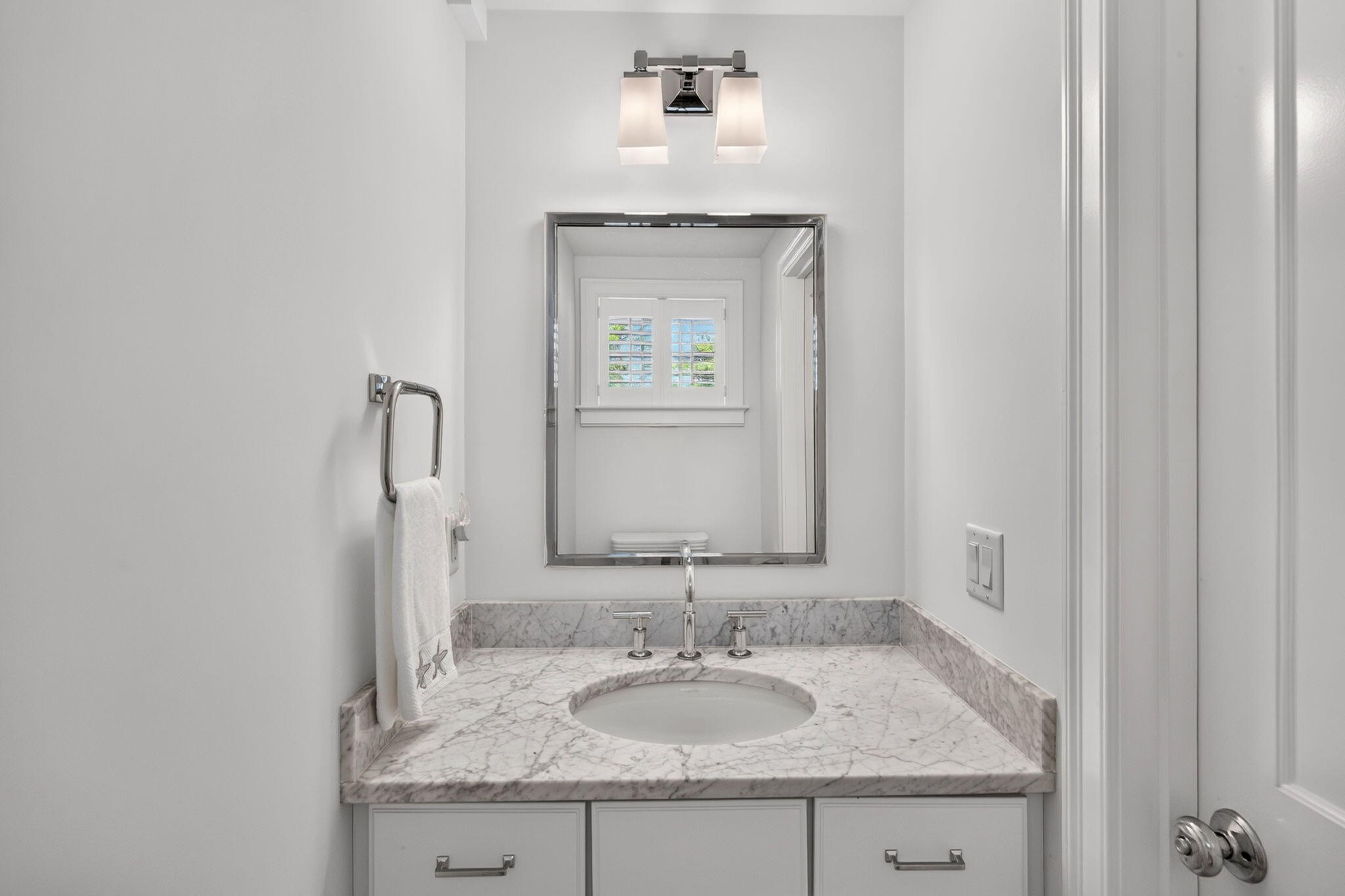 739 Main Street # 1E