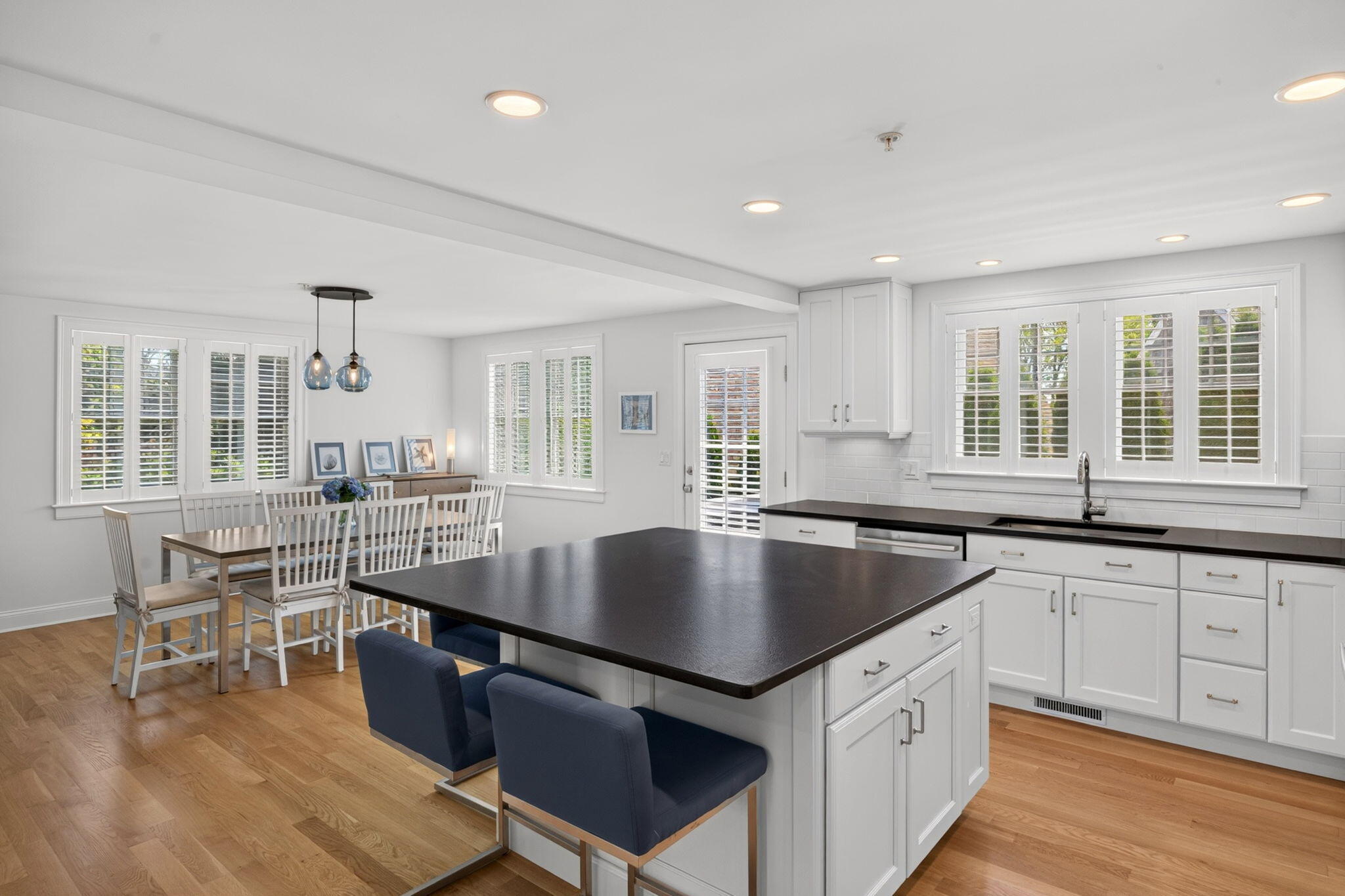739 Main Street # 1E