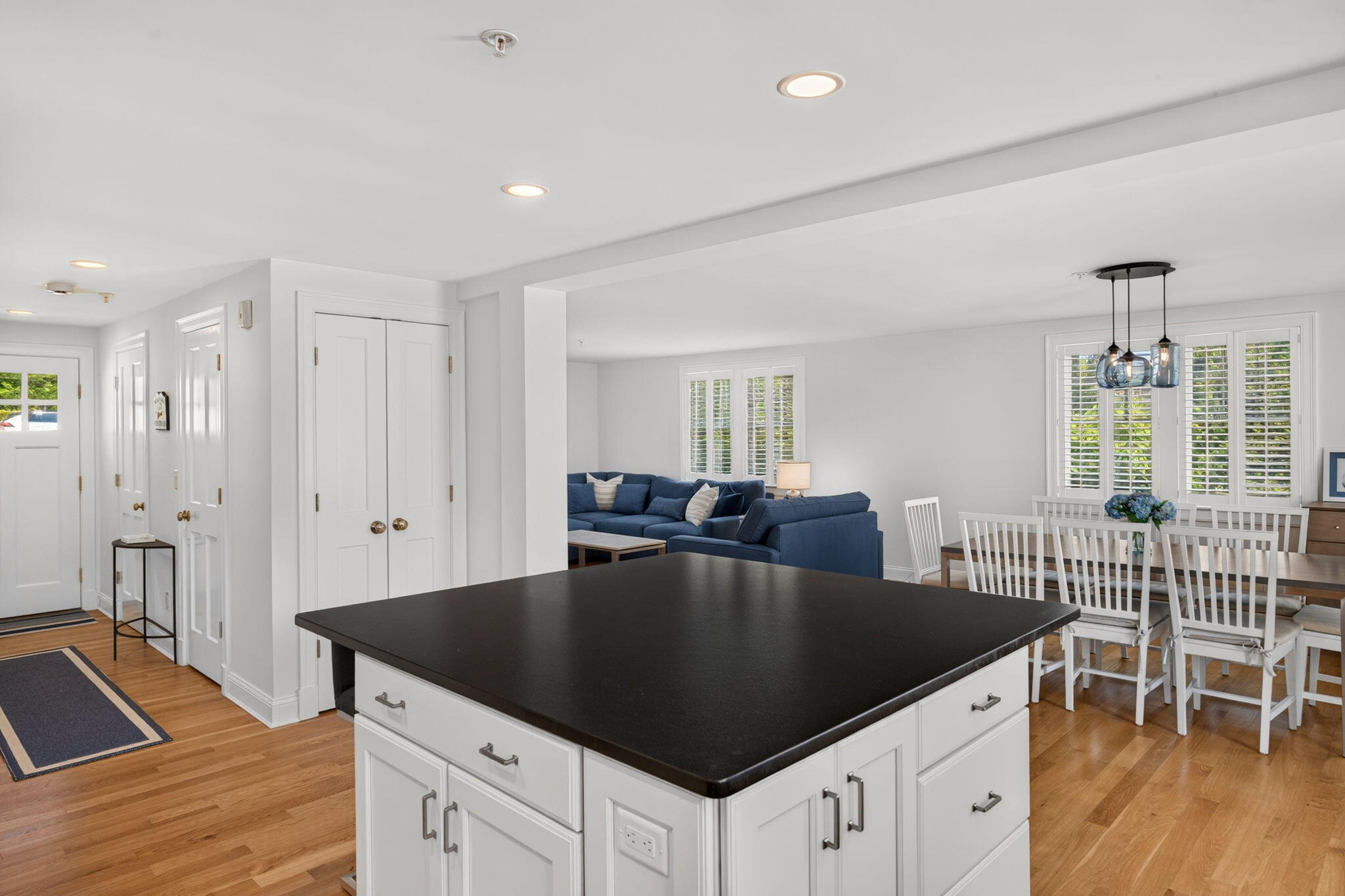 739 Main Street # 1E