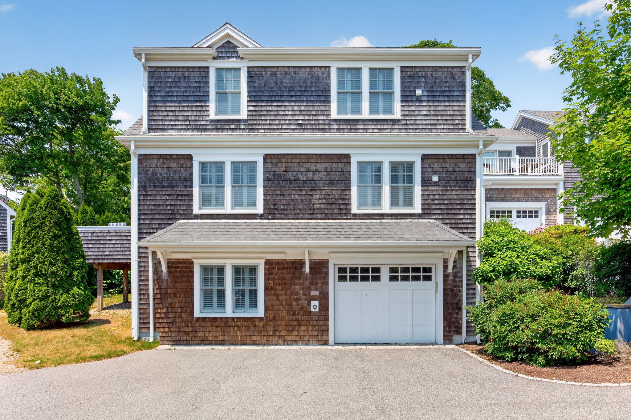 739 Main Street # 1E
