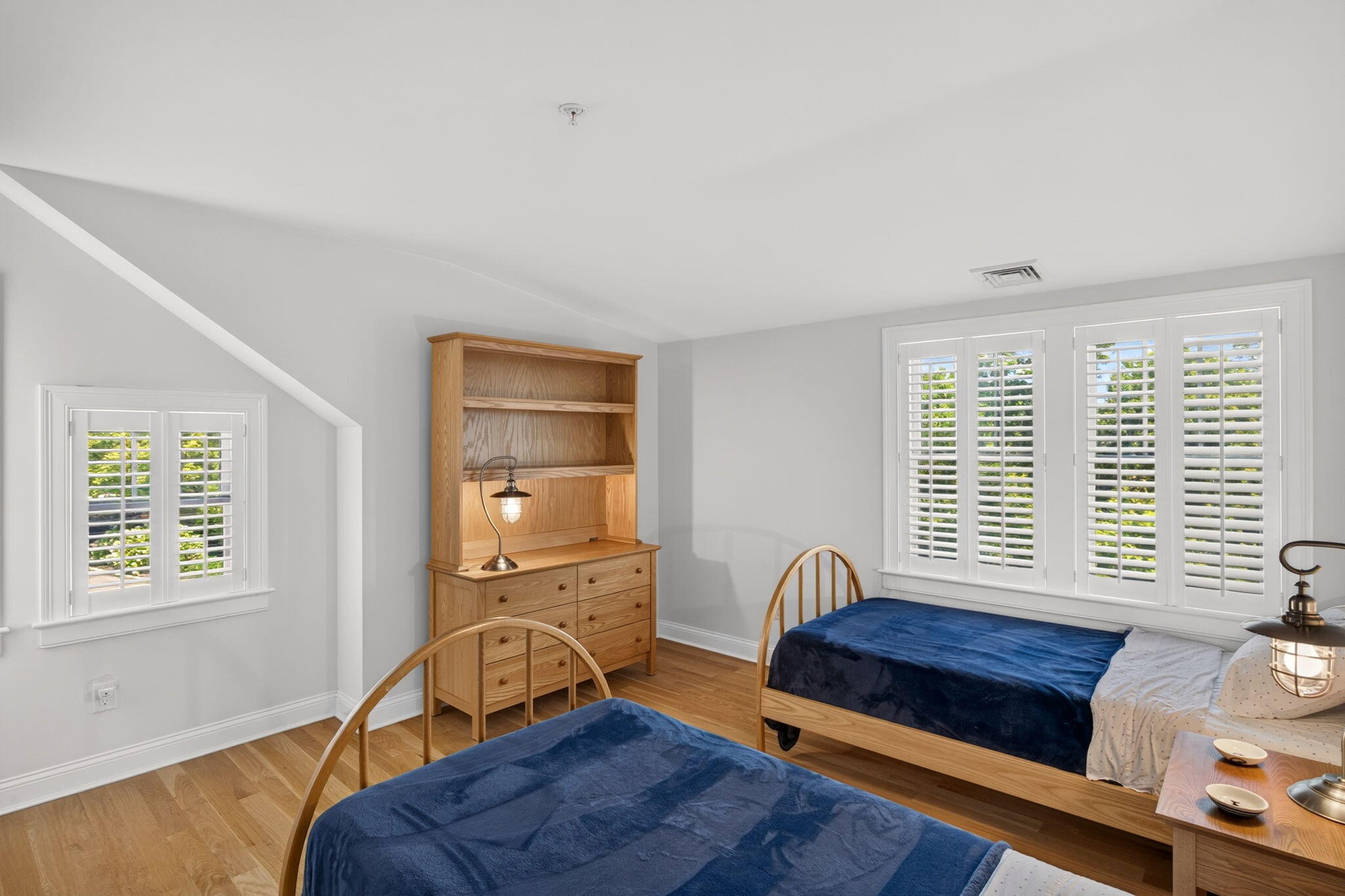 739 Main Street # 1E