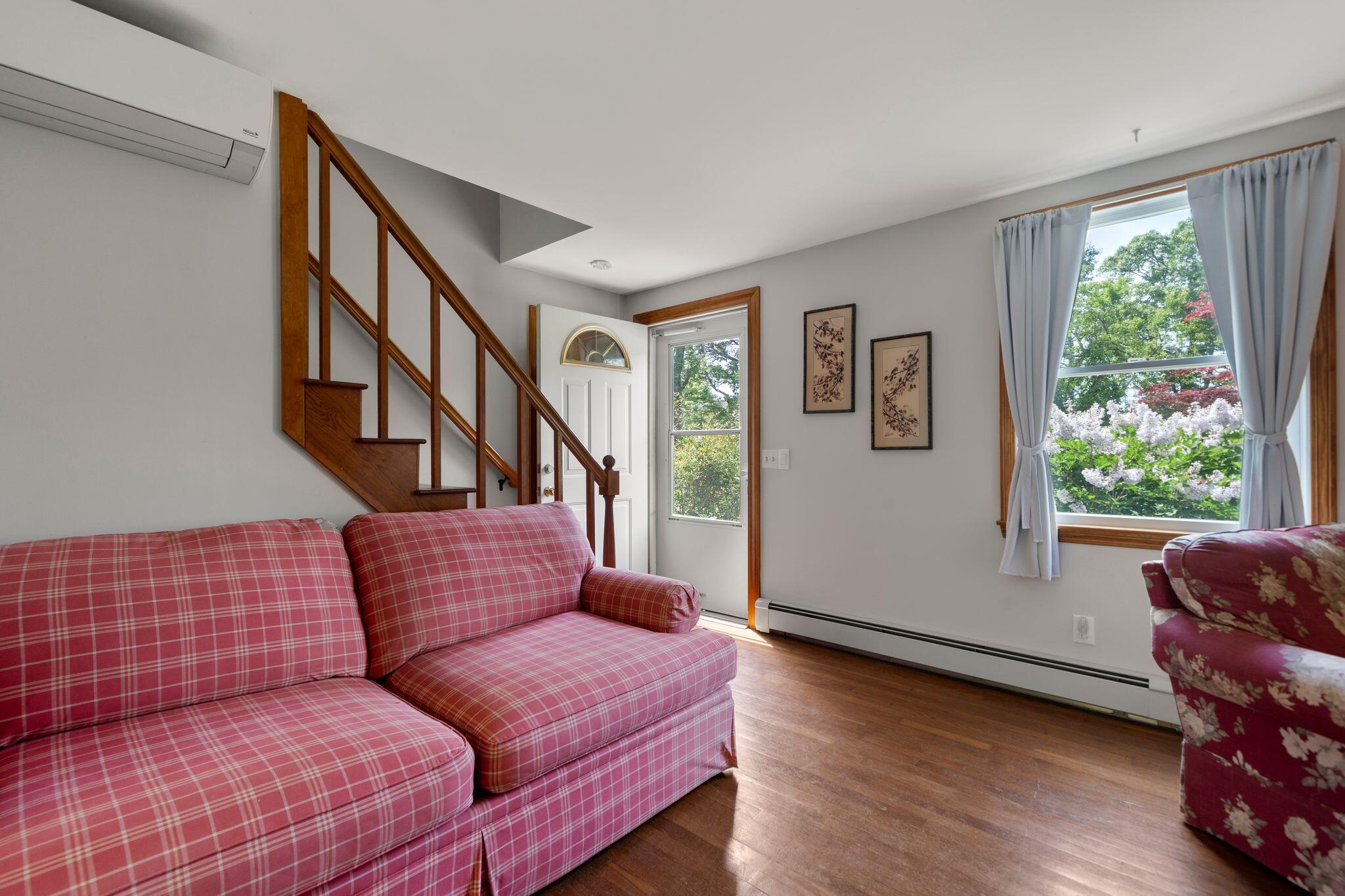42 Indian Hill Road