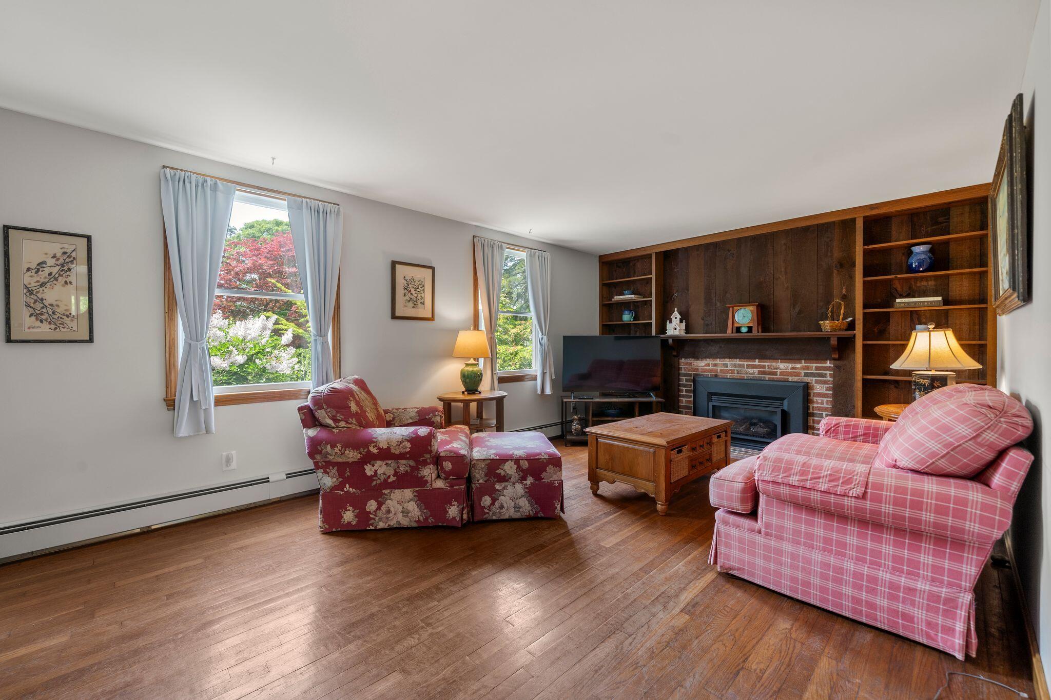 42 Indian Hill Road