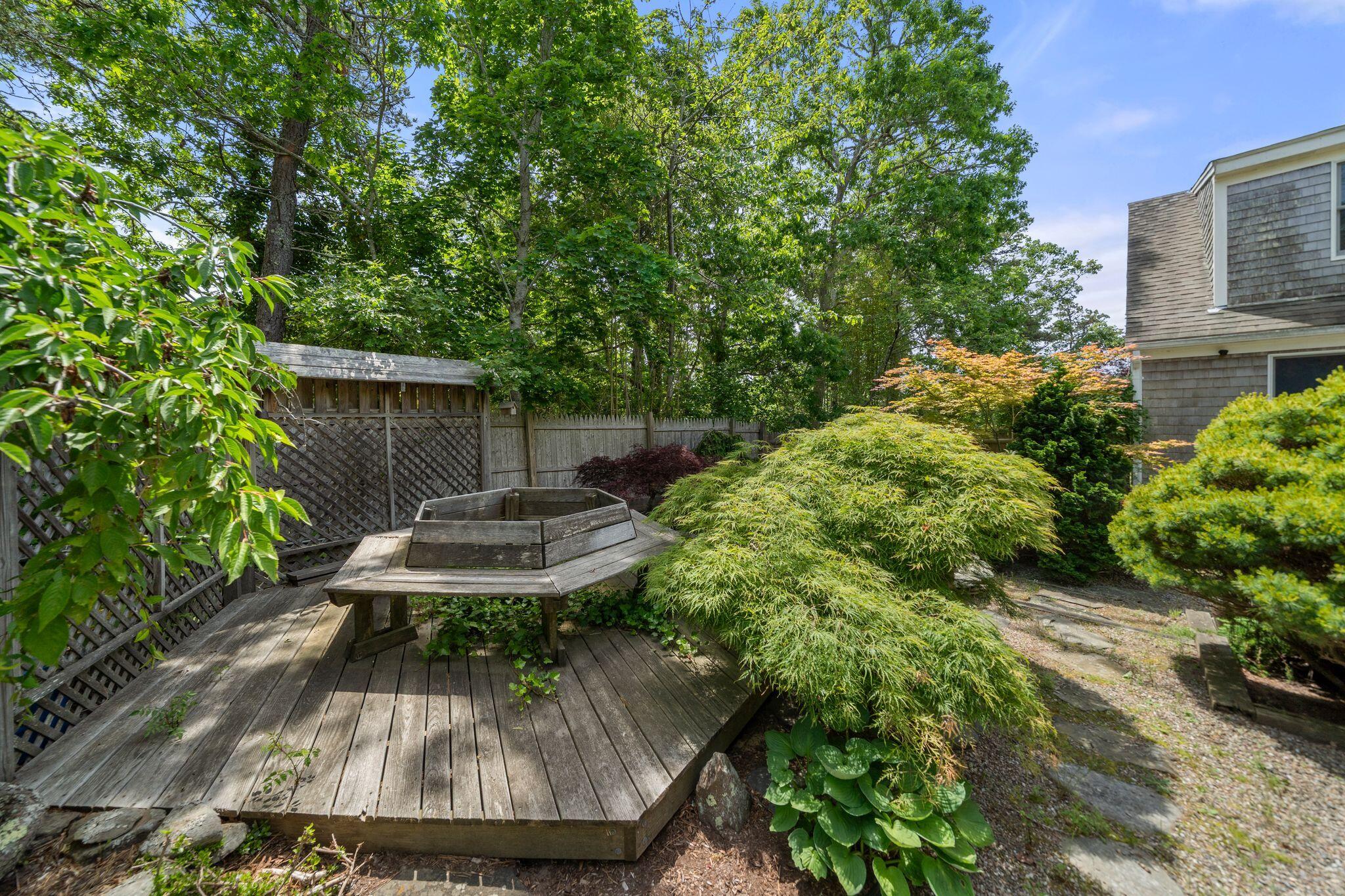 42 Indian Hill Road