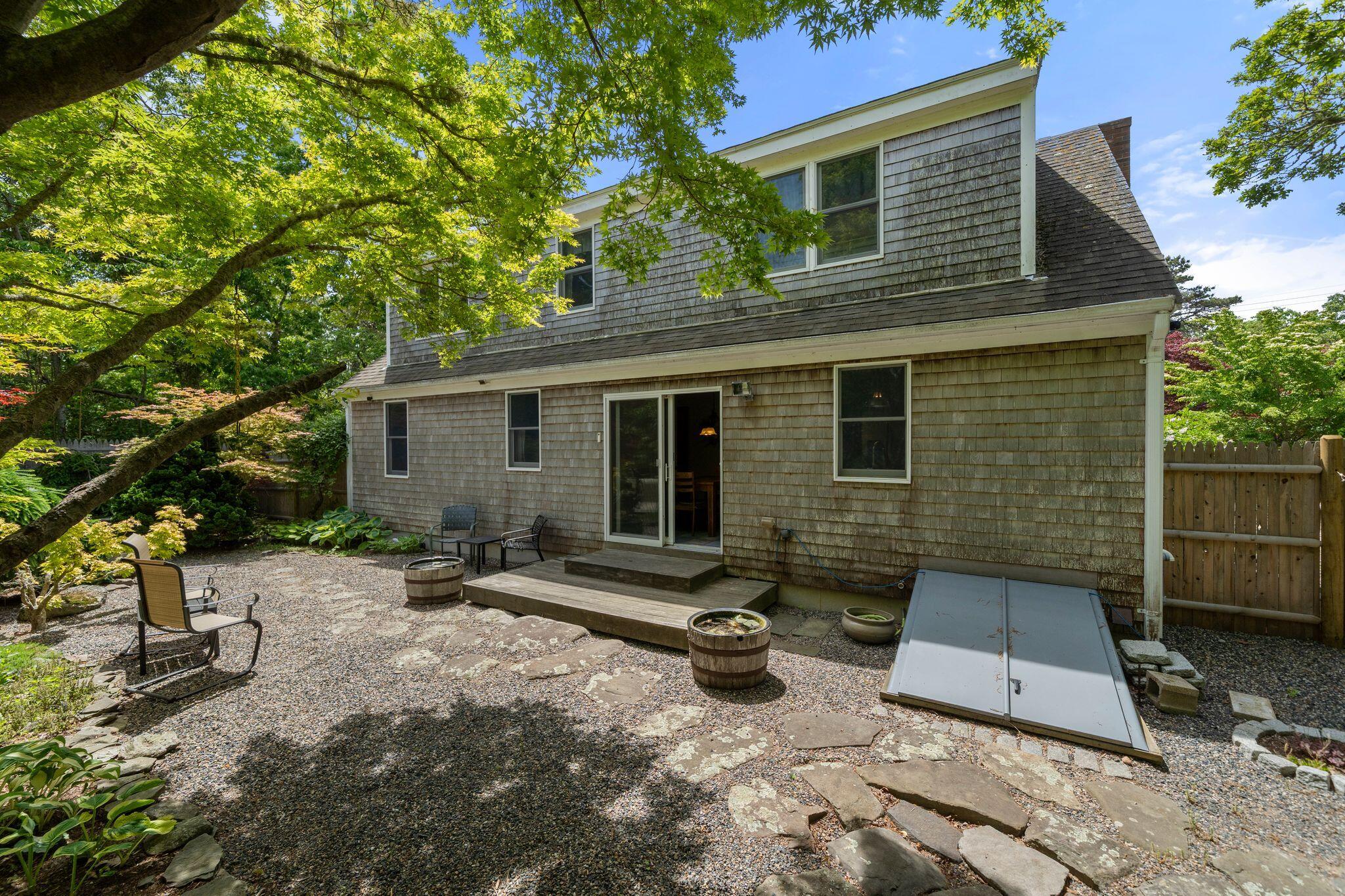 42 Indian Hill Road