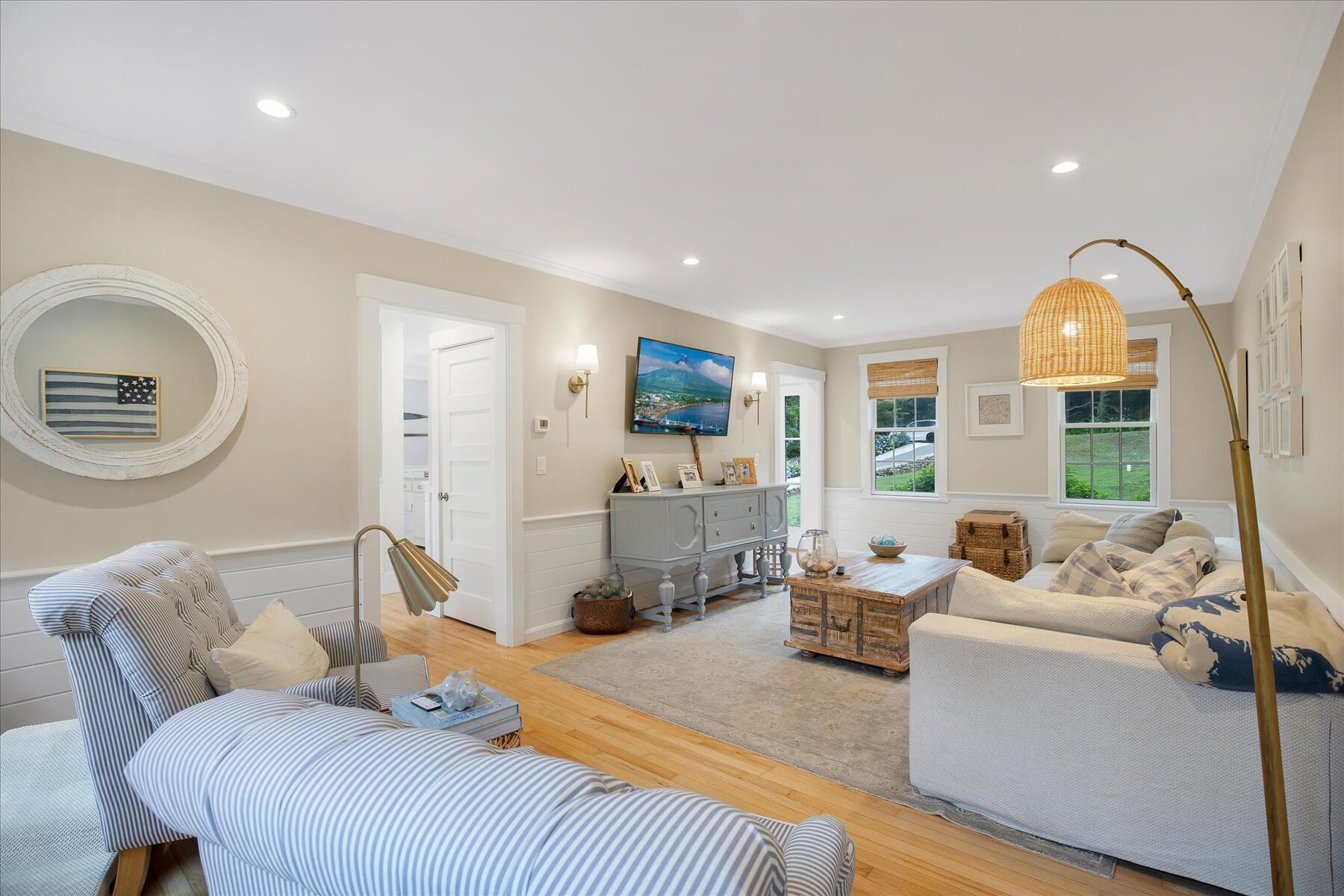 6 Bayview Road