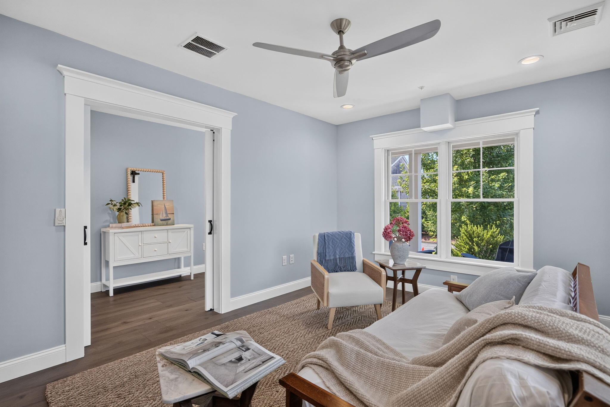 8 Bank Street UNIT 8