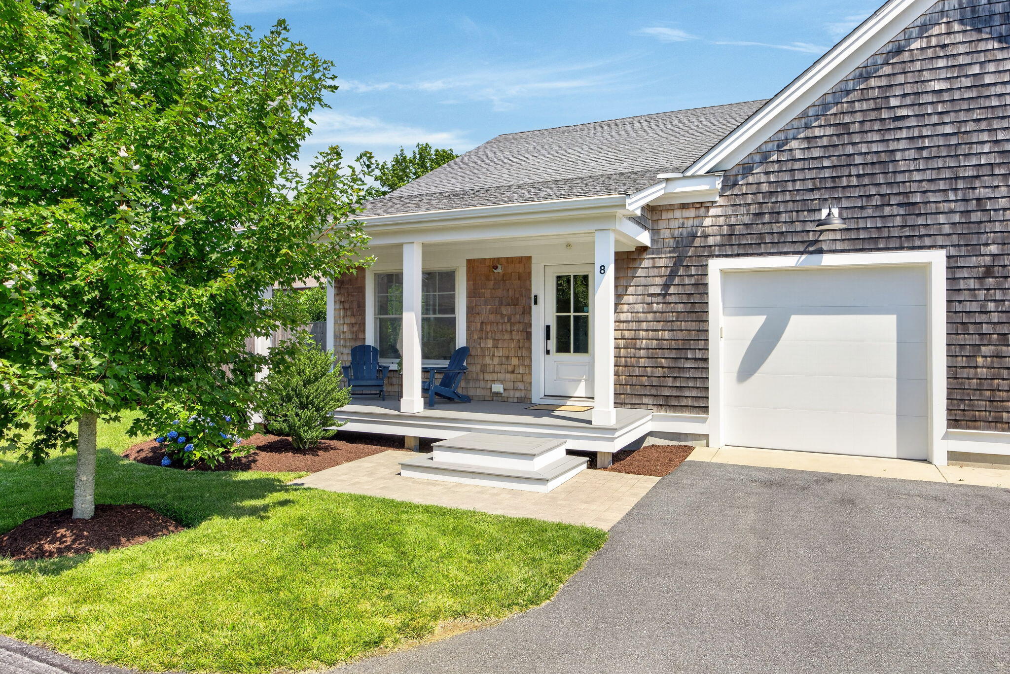 8 Bank Street UNIT 8