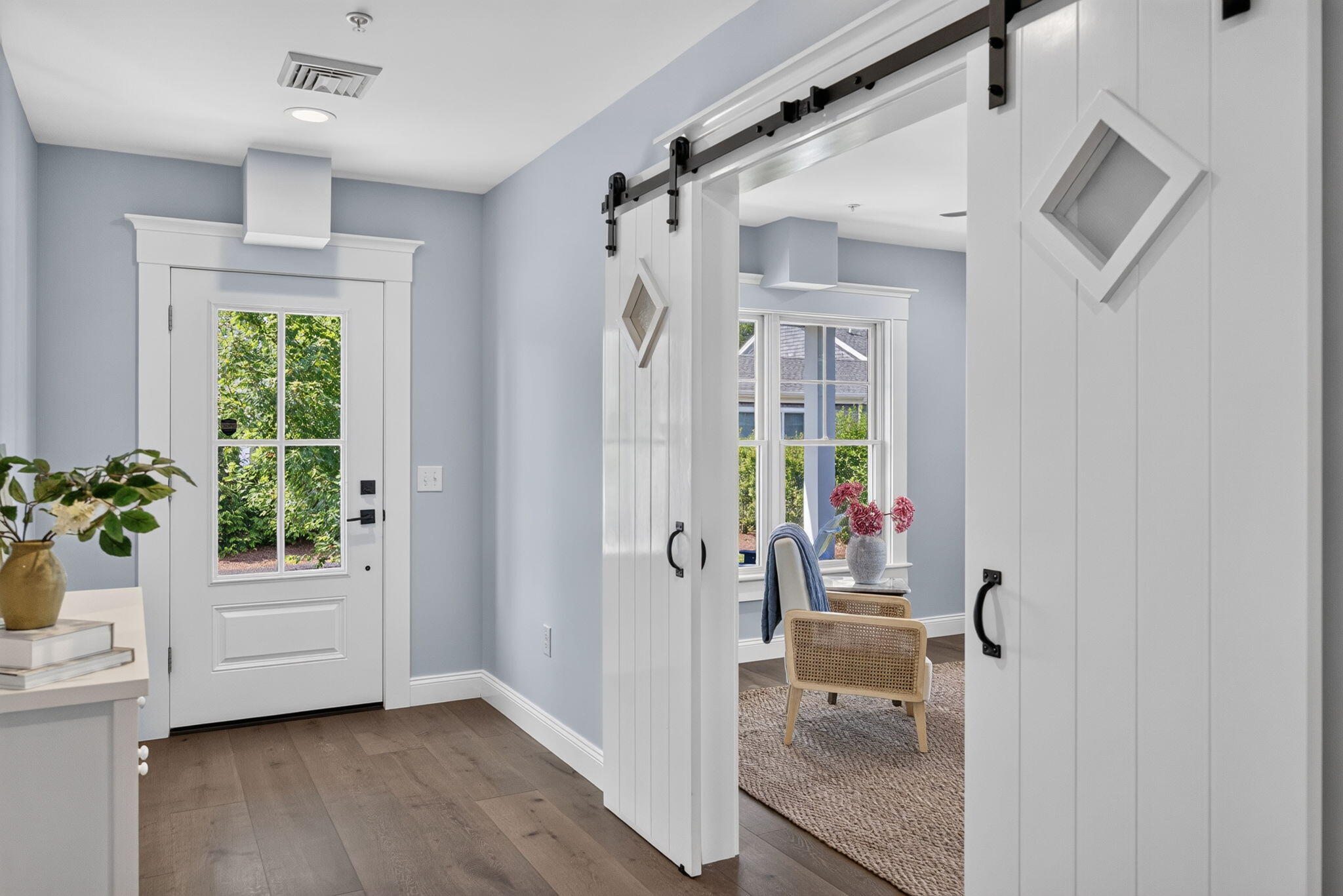 8 Bank Street UNIT 8