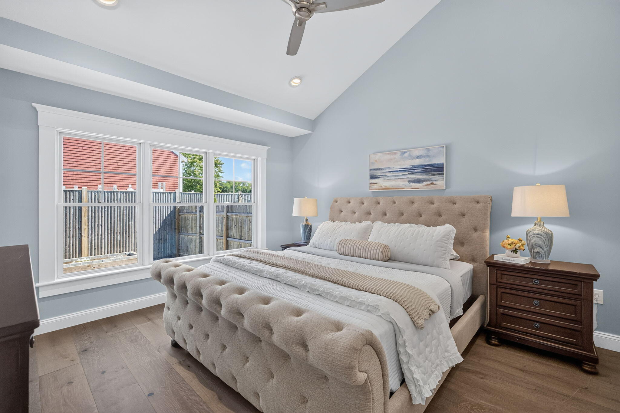 8 Bank Street UNIT 8