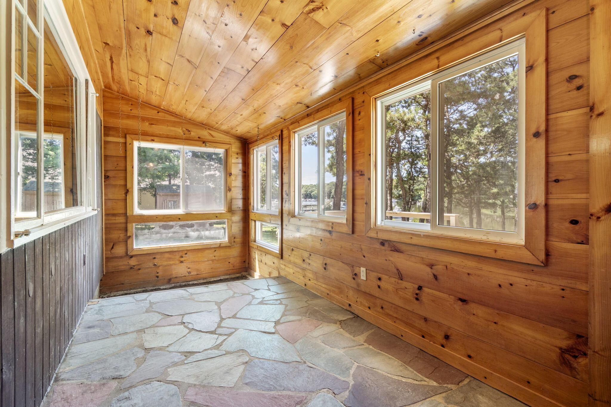 107 Shorewood Drive
