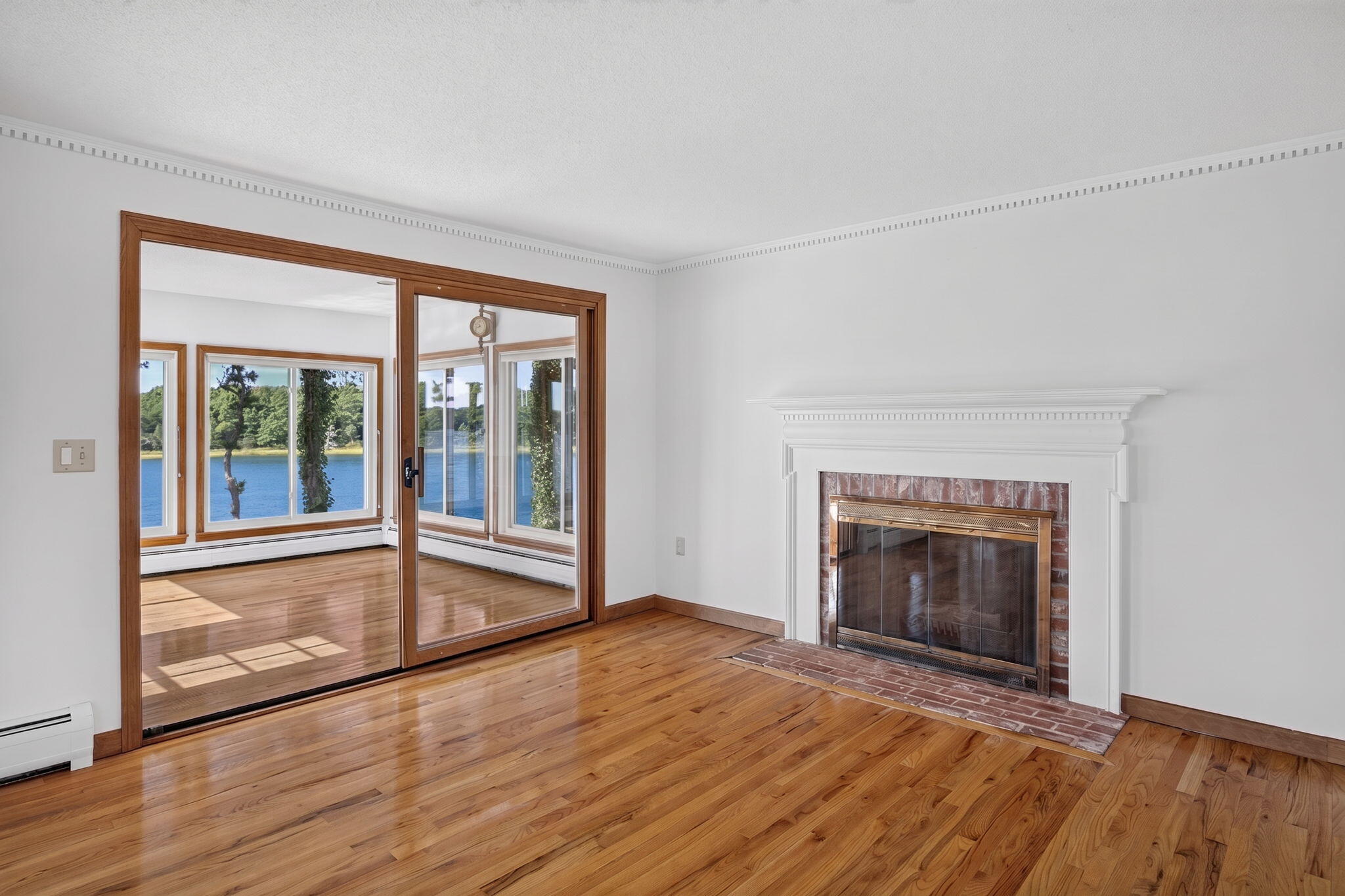 93 Cove Road