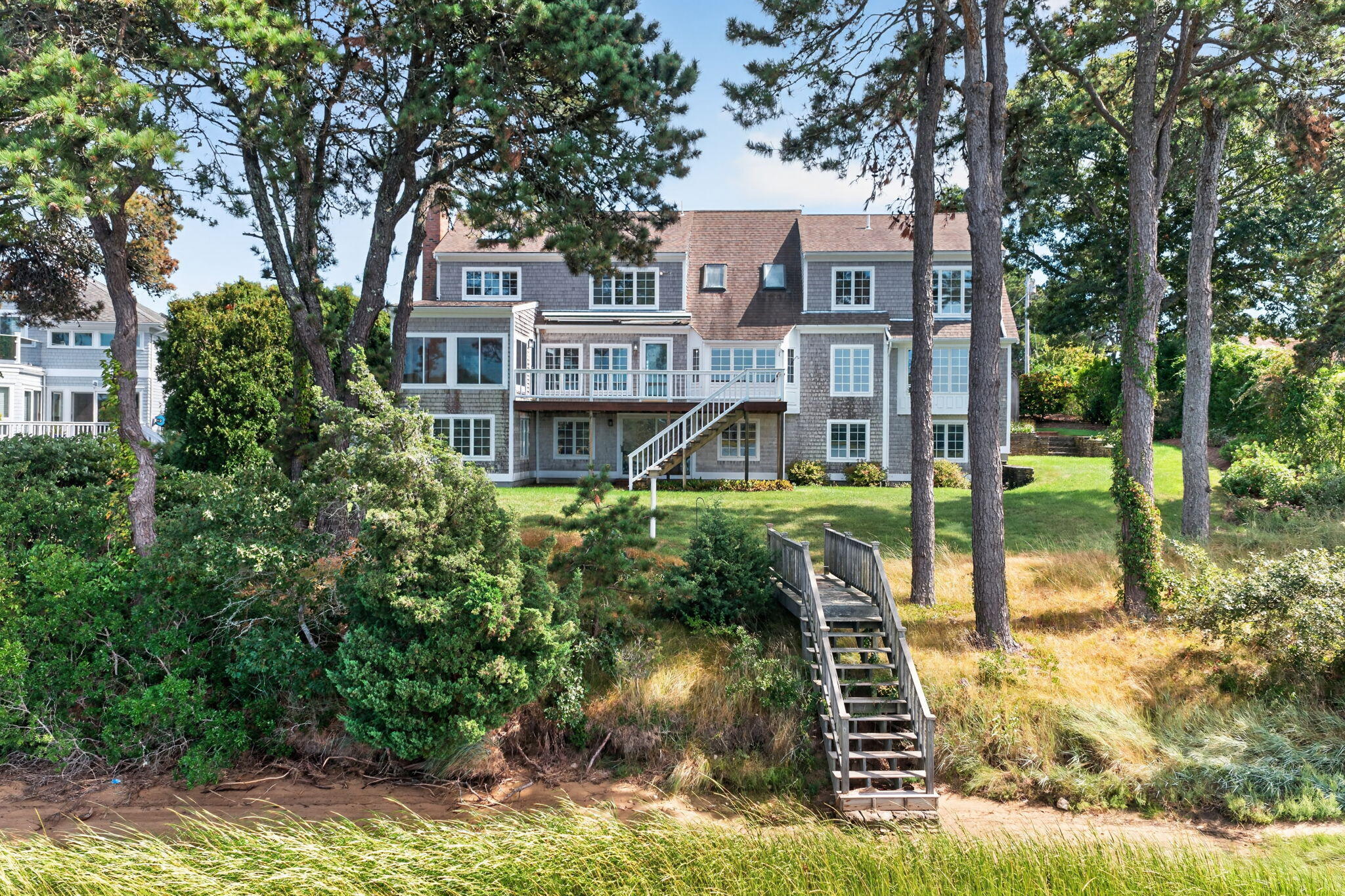 93 Cove Road