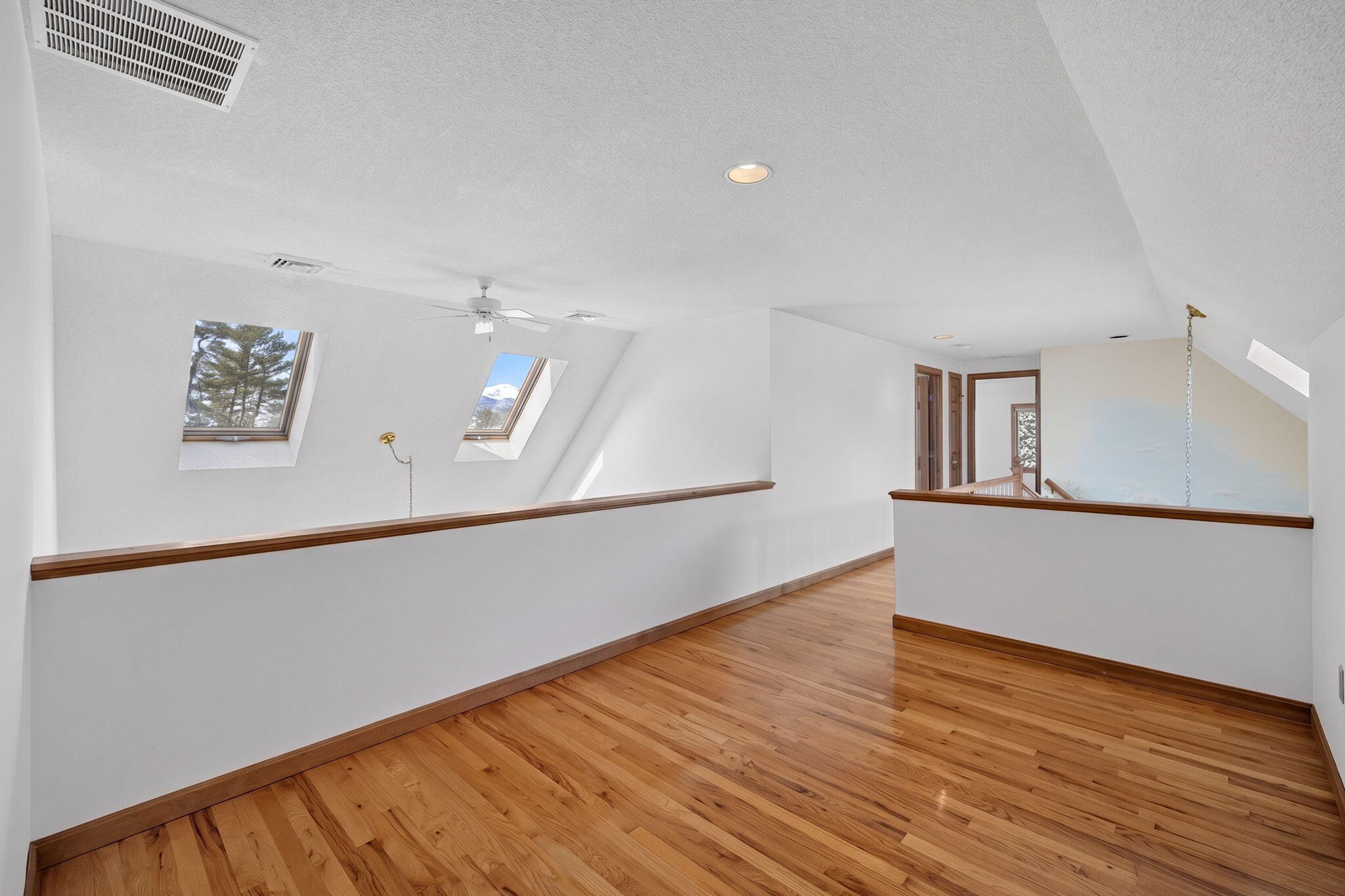 93 Cove Road