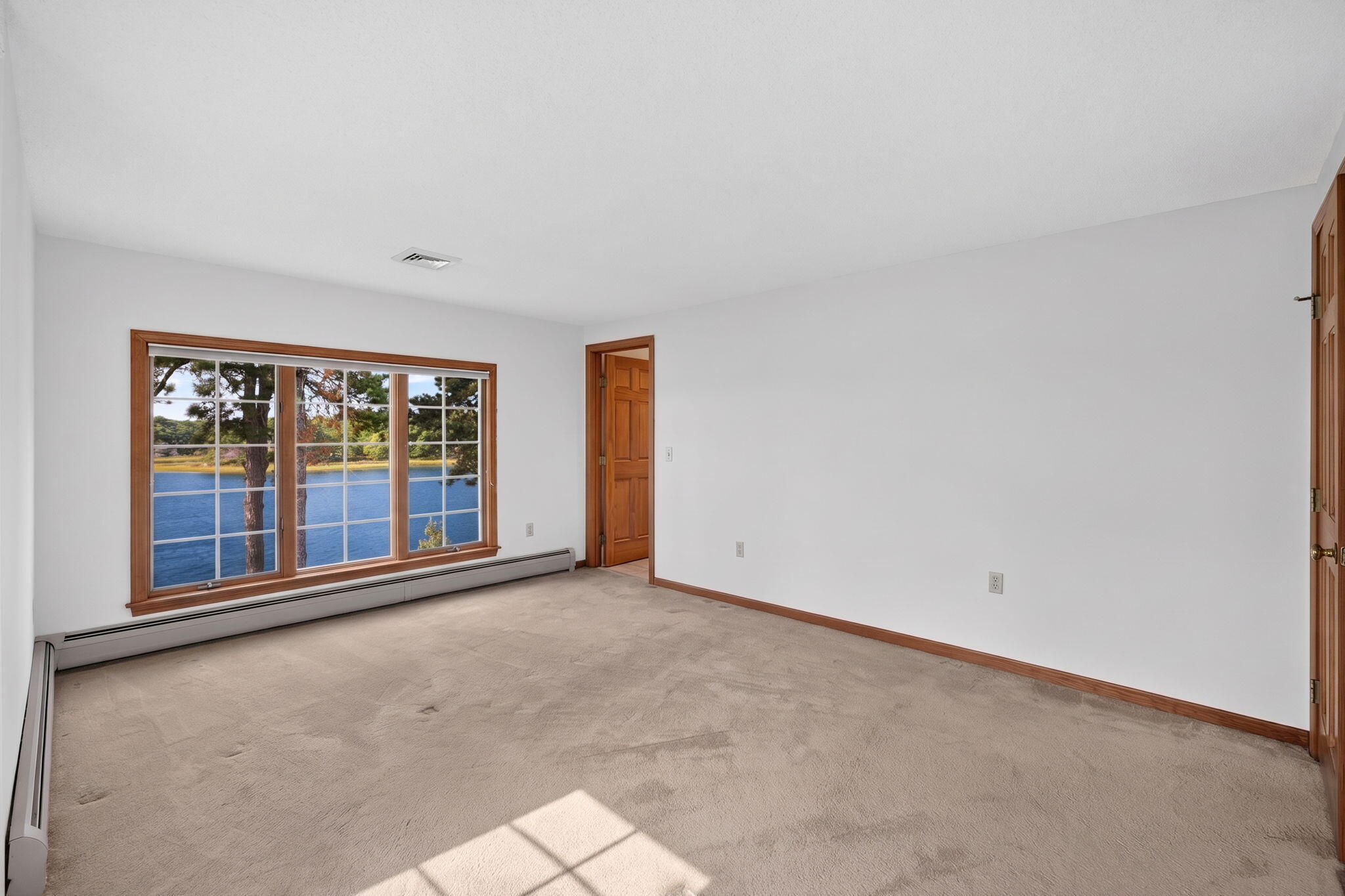 93 Cove Road