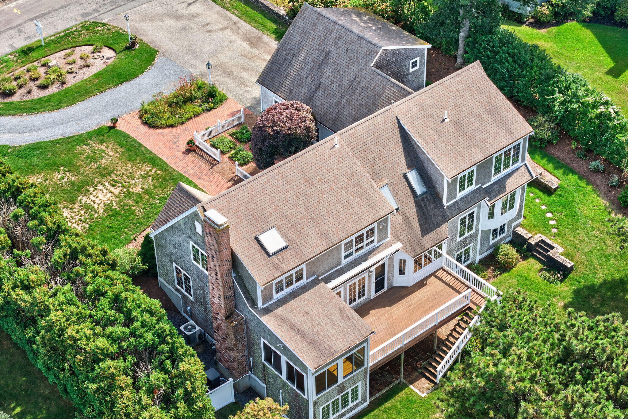 93 Cove Road