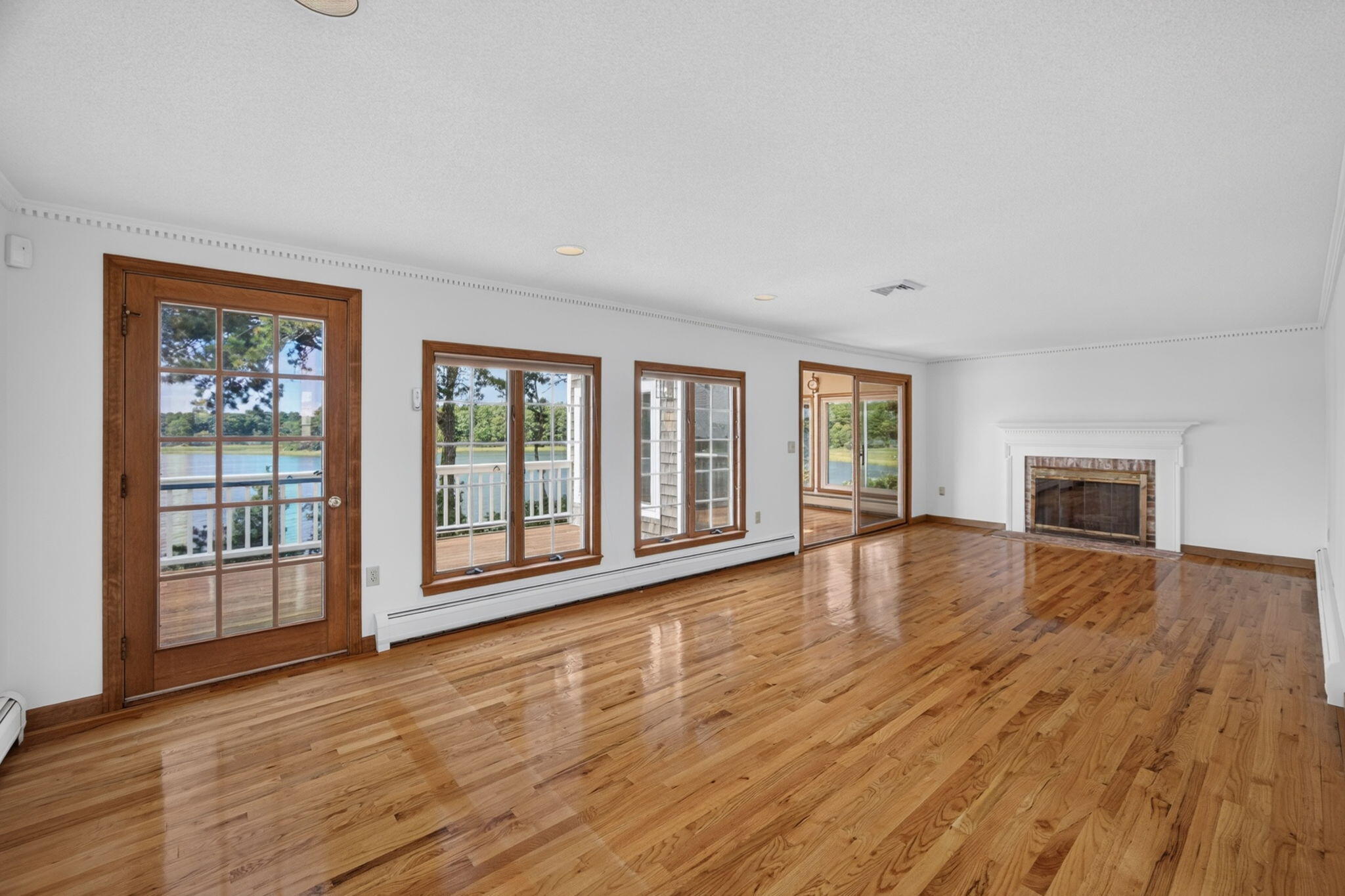 93 Cove Road