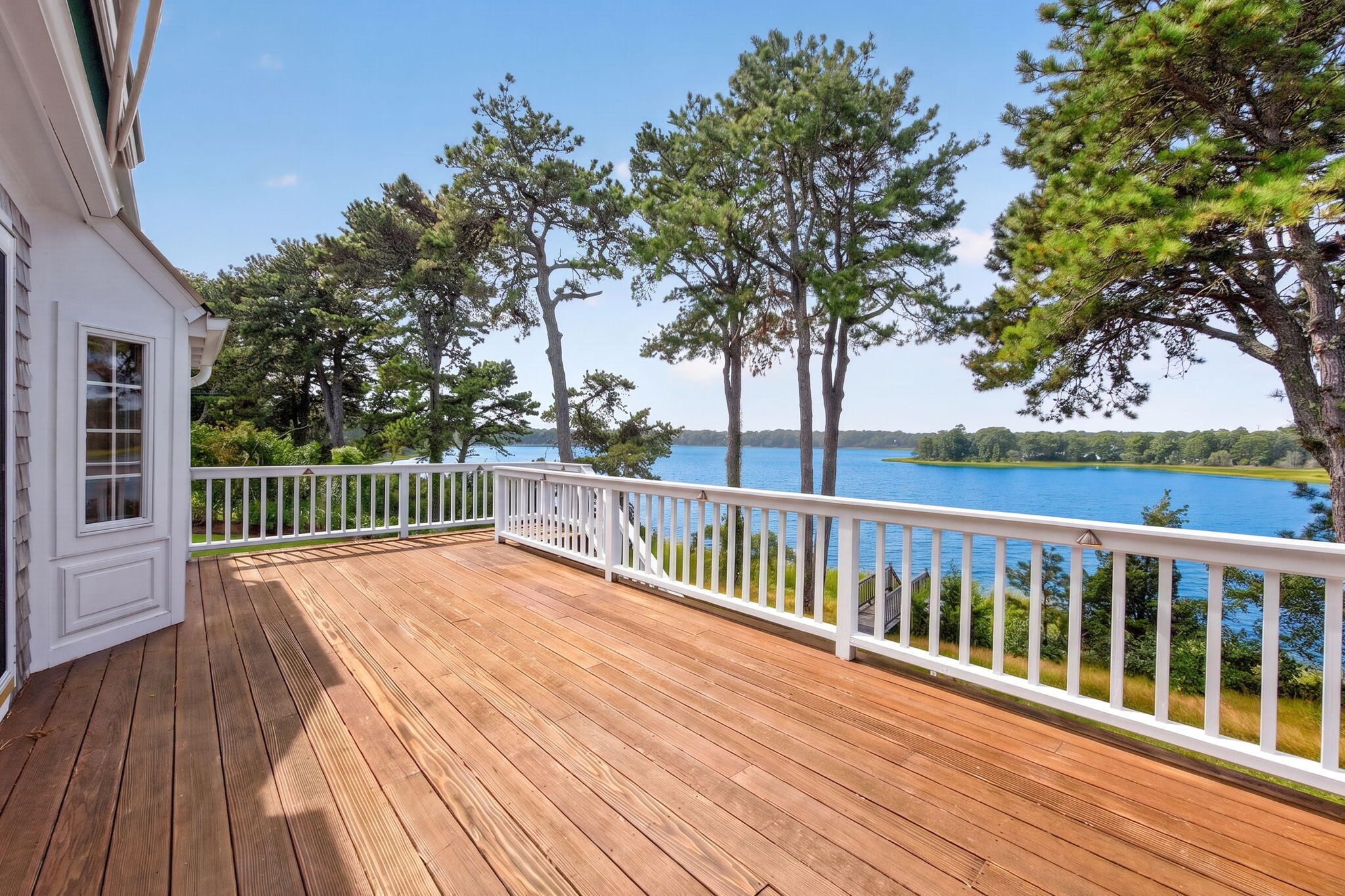 93 Cove Road