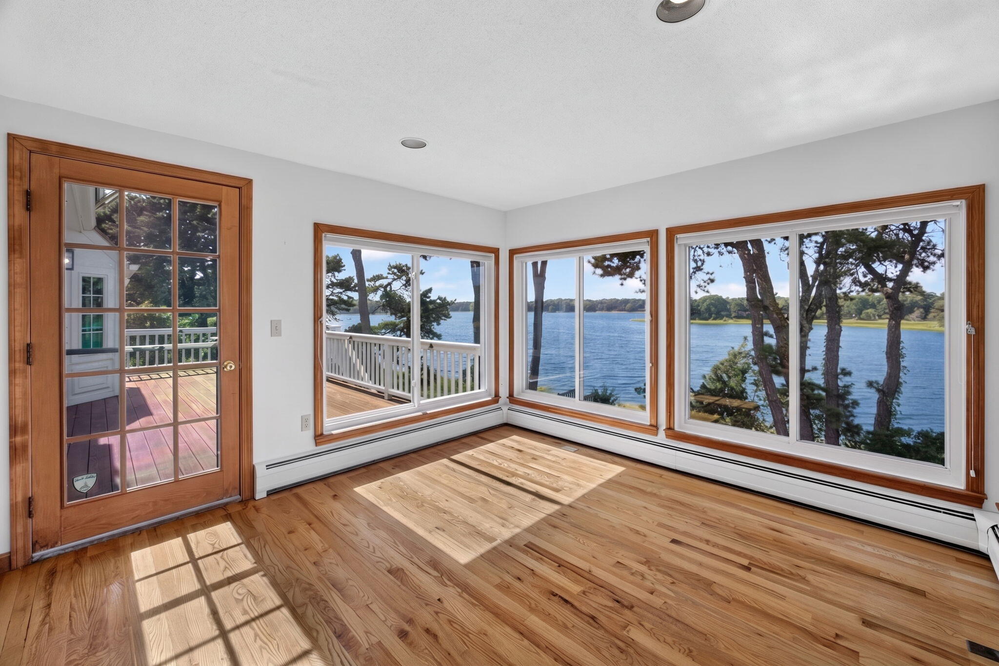 93 Cove Road