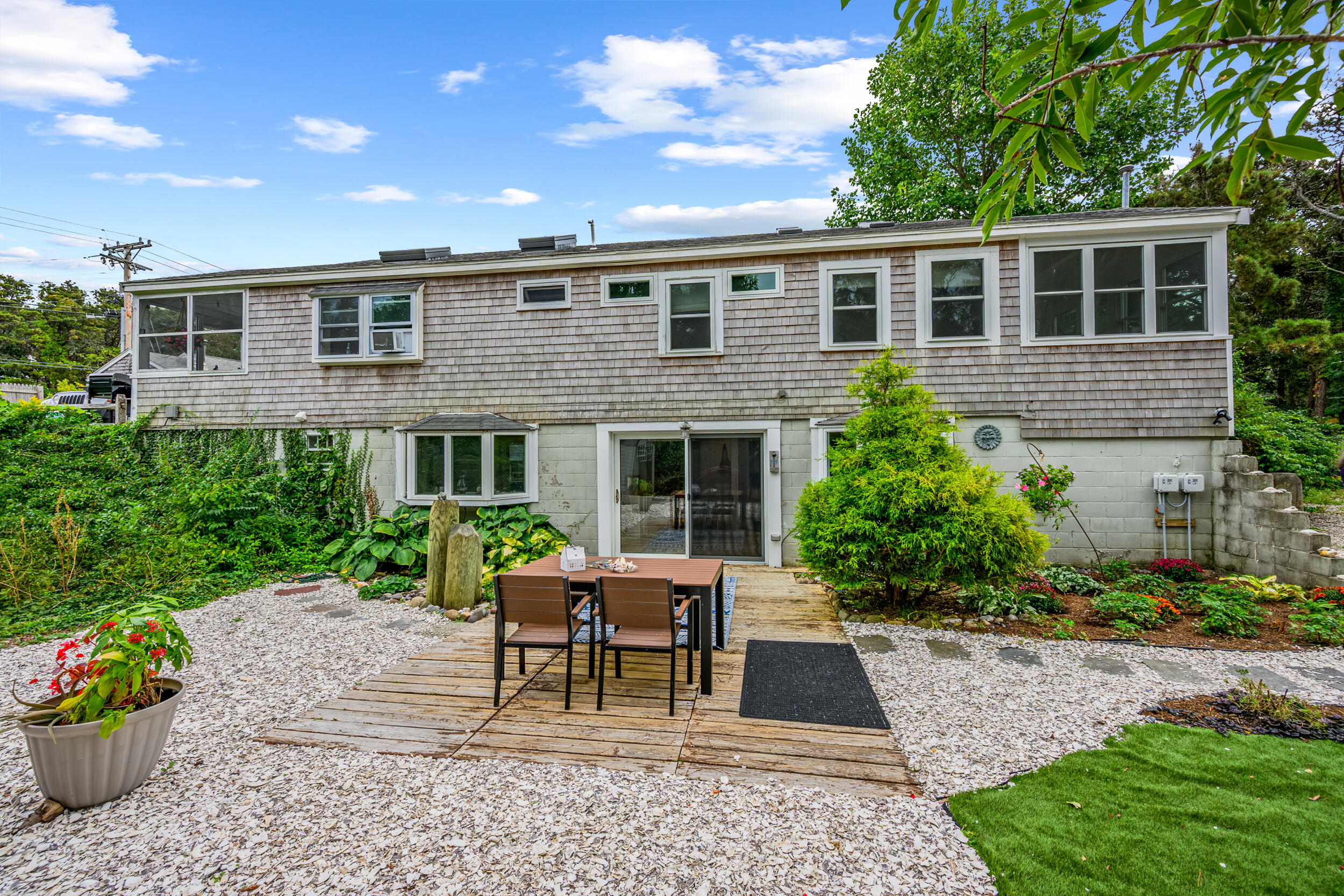 82 Shore Road UNIT 12