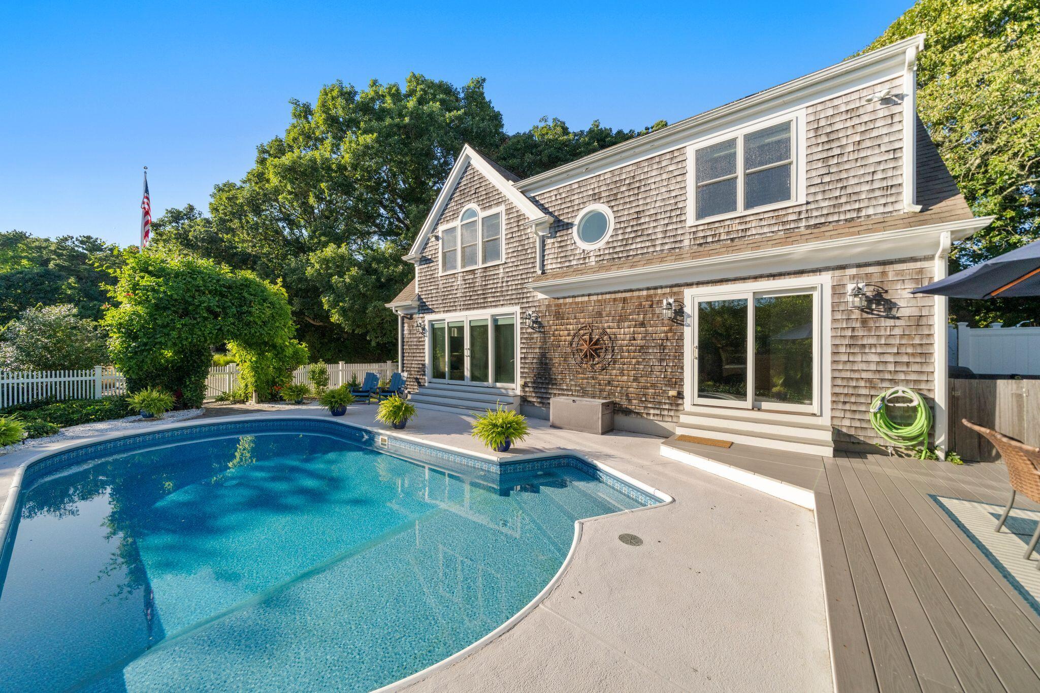 20 Lords Pond Road