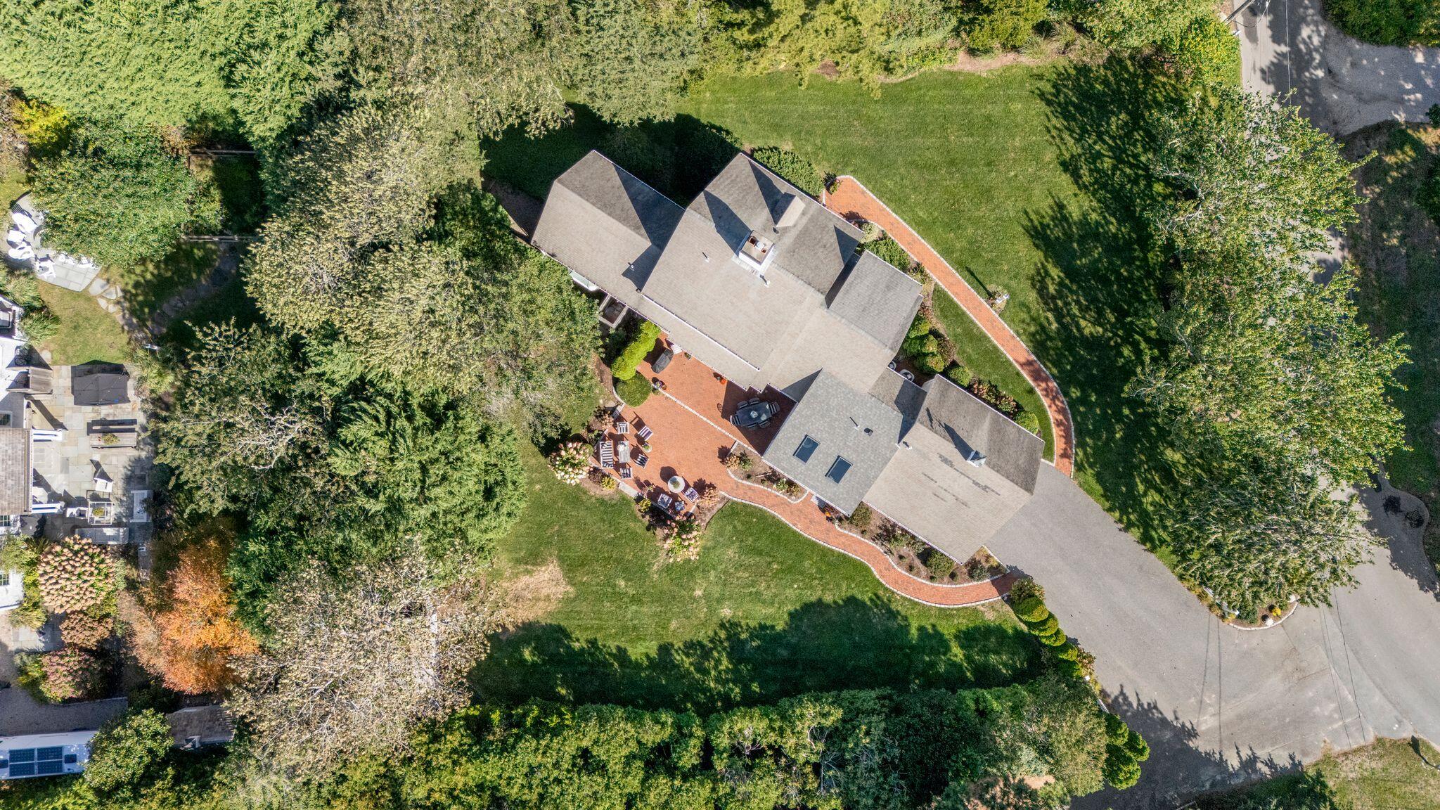 9 Bassing Harbor Road