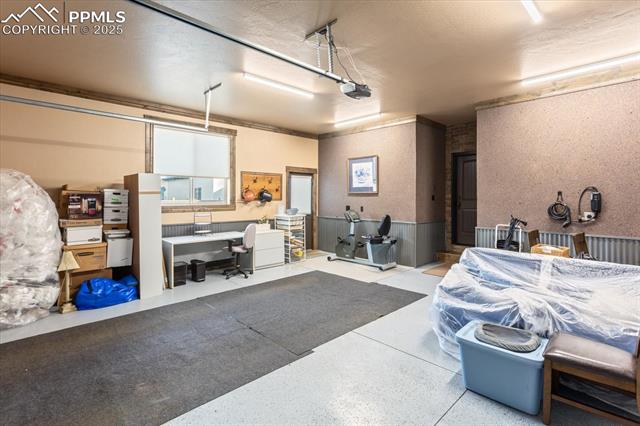 1124 E Poncha Avenue