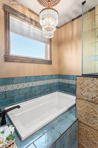 1124 E Poncha Avenue