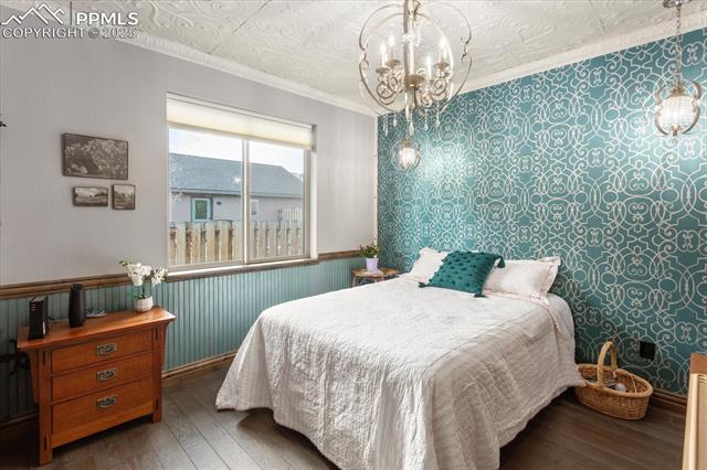 1124 E Poncha Avenue