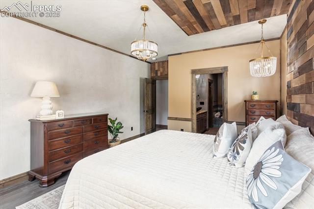 1124 E Poncha Avenue