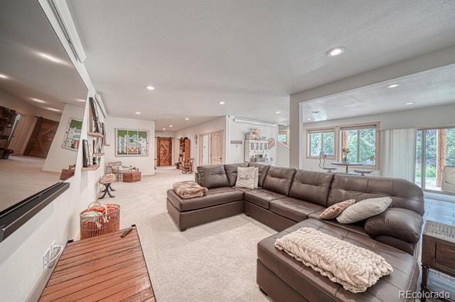 11398 County Road 302