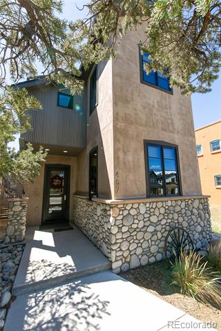 467 E Arkansas Street
